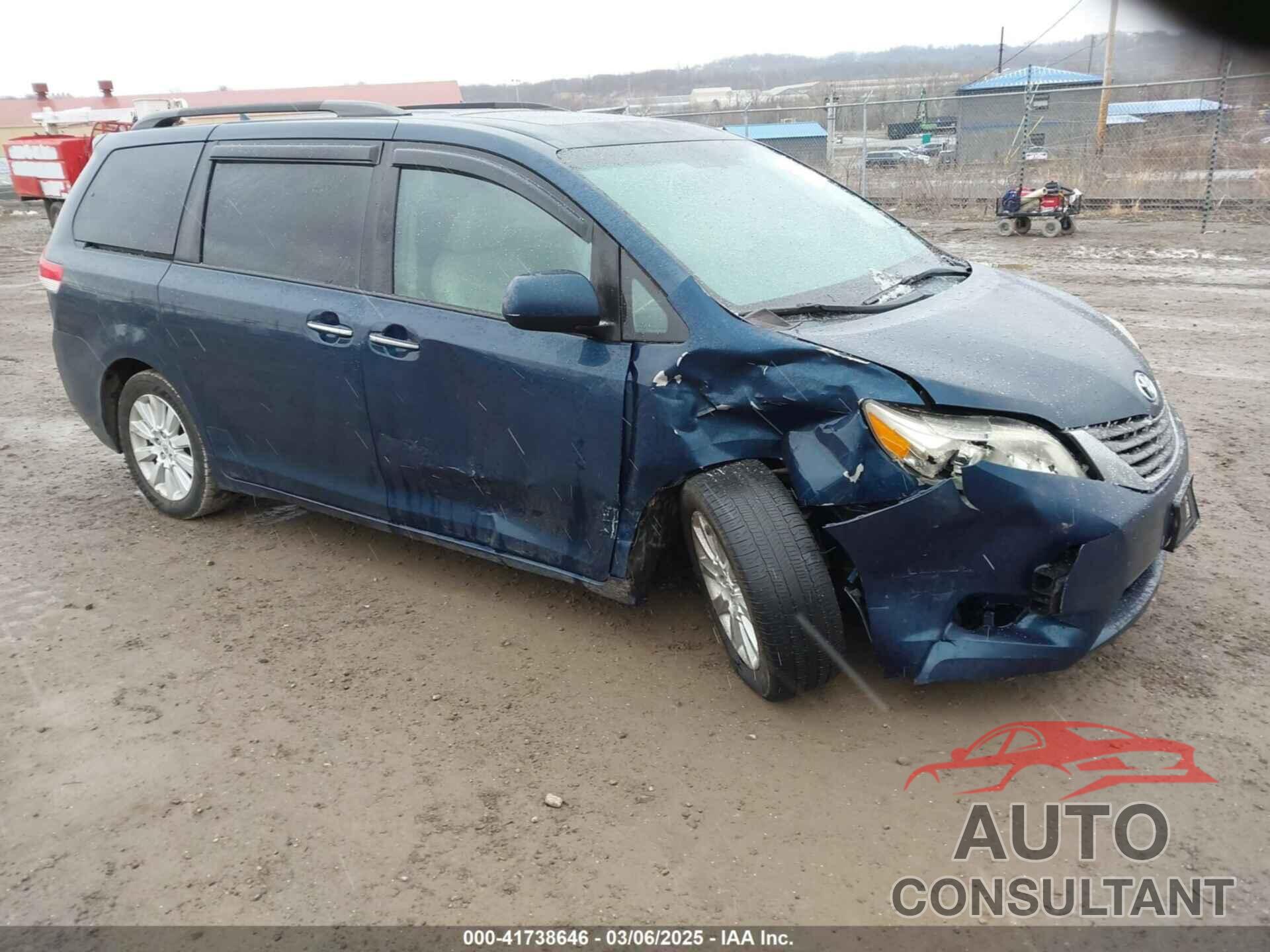 TOYOTA SIENNA 2011 - 5TDDK3DC9BS007837