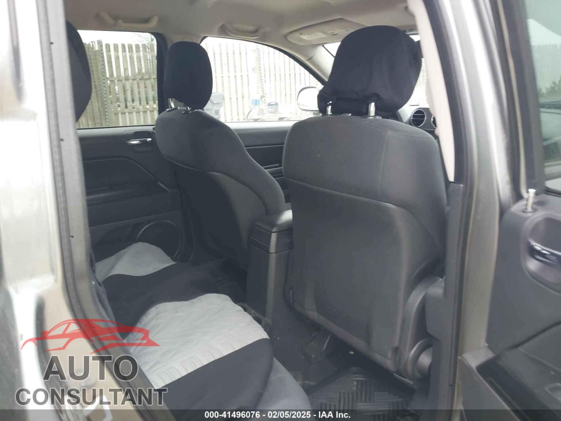 JEEP COMPASS 2011 - 1J4NT1FA2BD241485