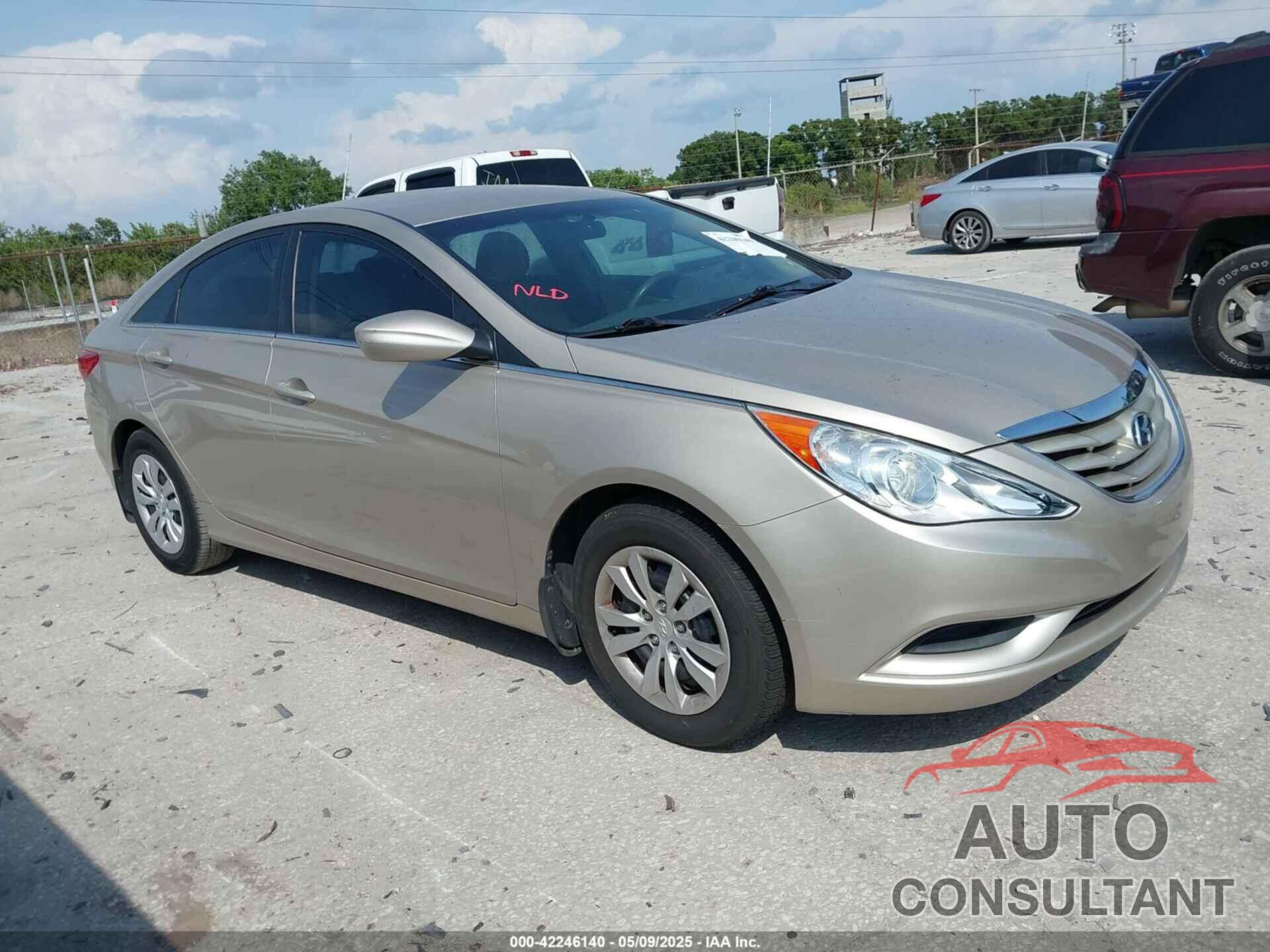 HYUNDAI SONATA 2011 - 5NPEB4AC3BH272693