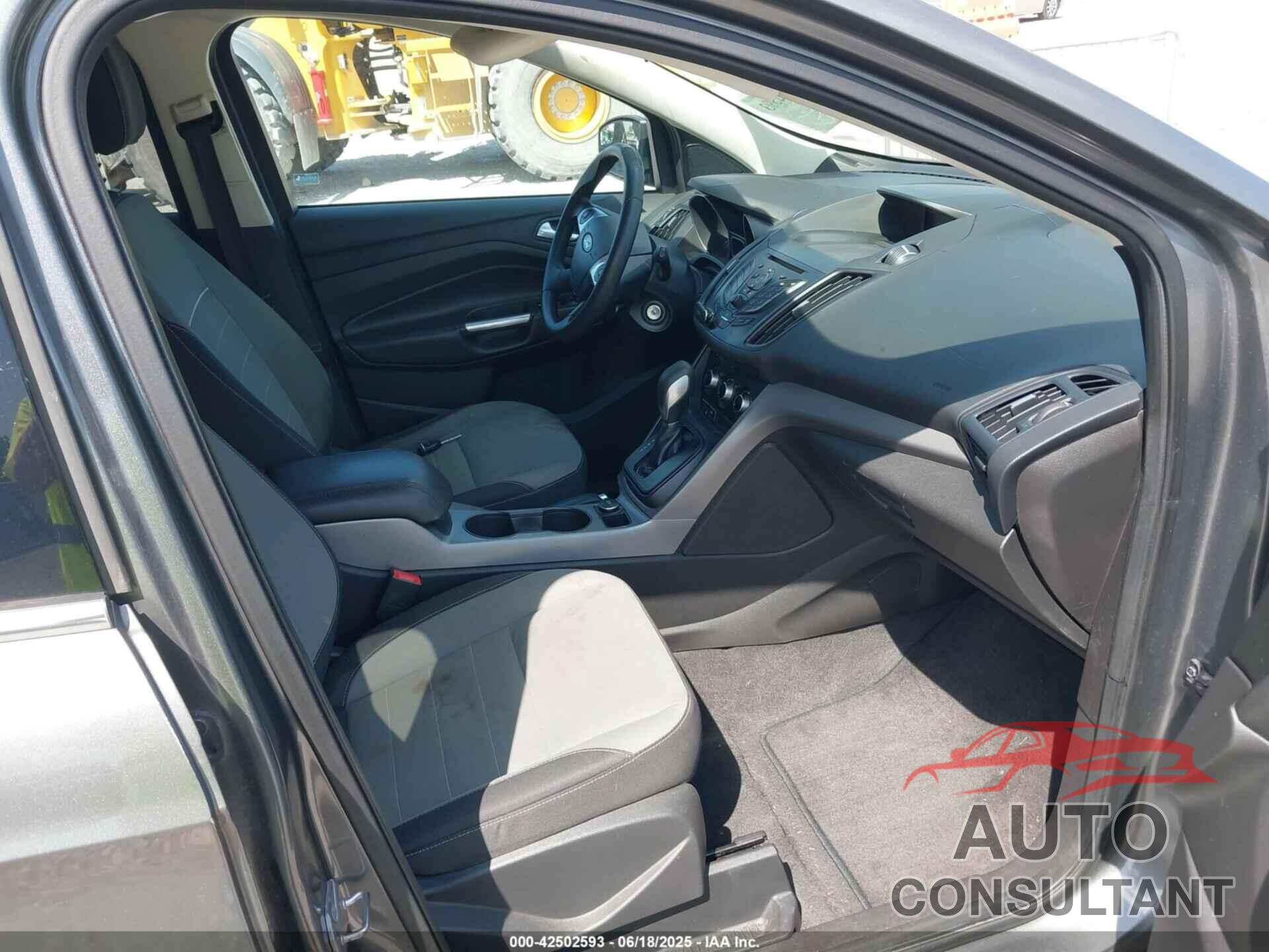 FORD ESCAPE 2014 - 1FMCU0GX3EUC16232
