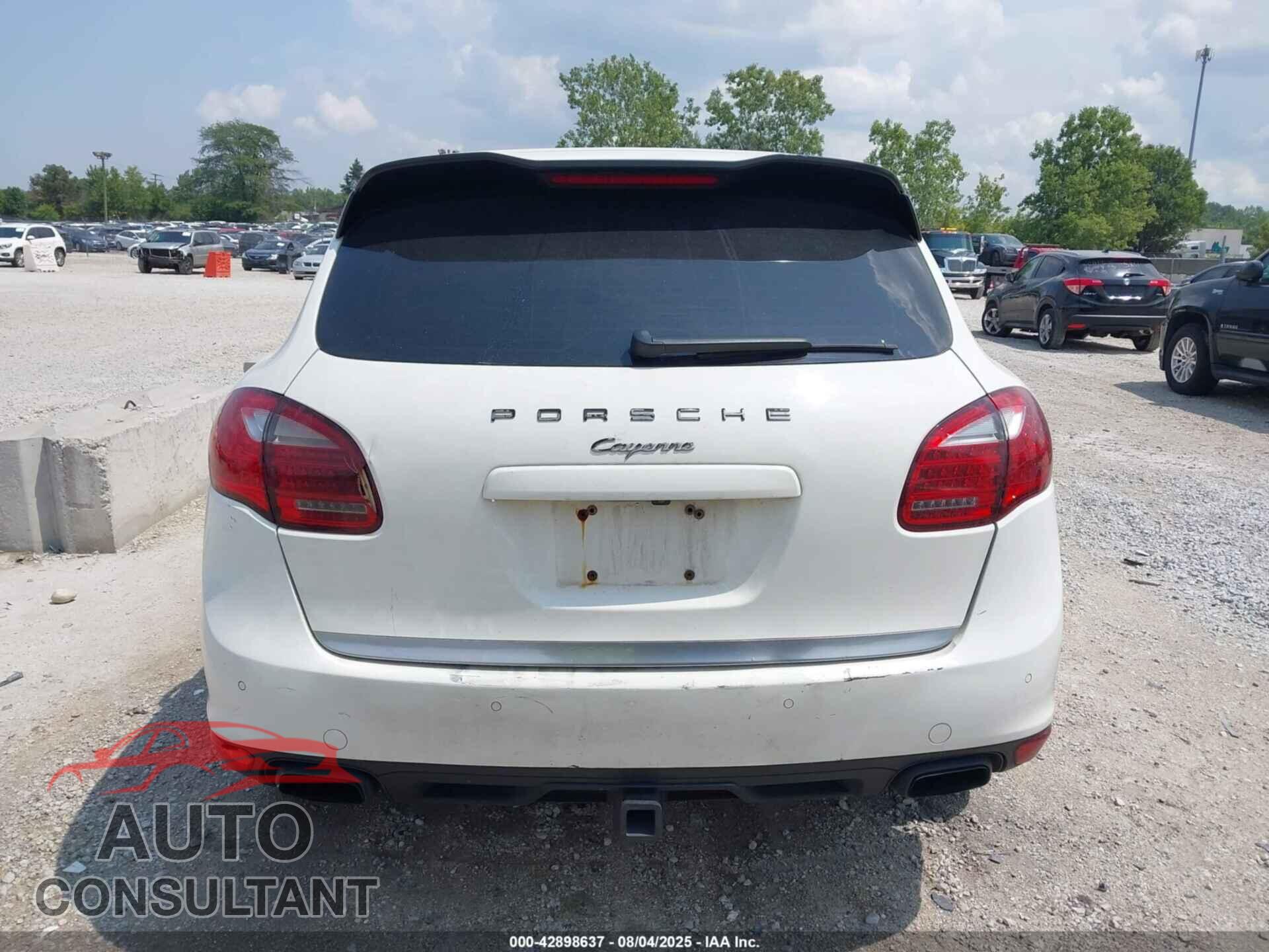 PORSCHE CAYENNE 2011 - WP1AA2A26BLA04261