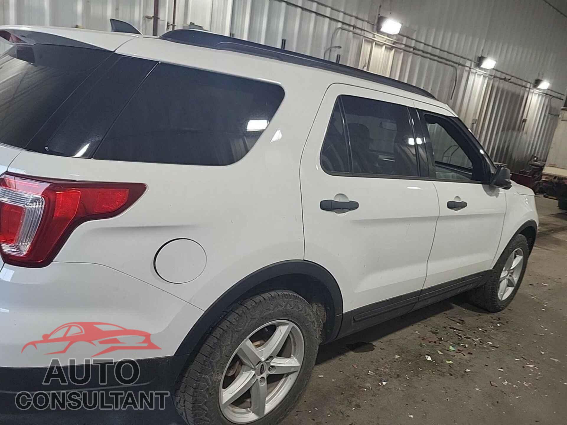 FORD EXPLORER 2018 - 1FM5K8B82JGB35163