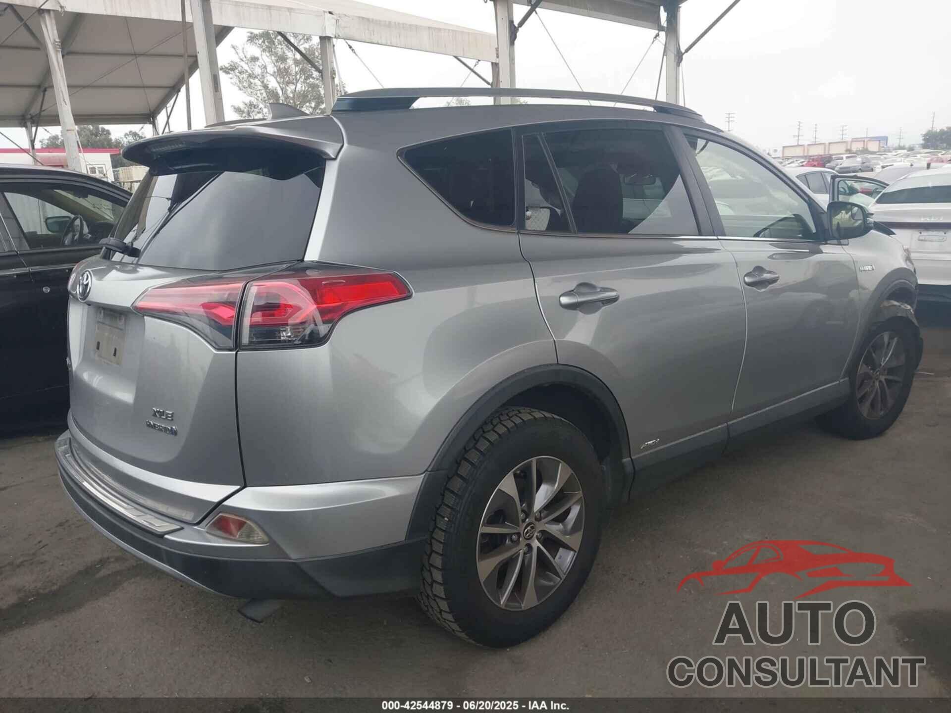 TOYOTA RAV4 HYBRID 2017 - JTMRJREV4HD147293