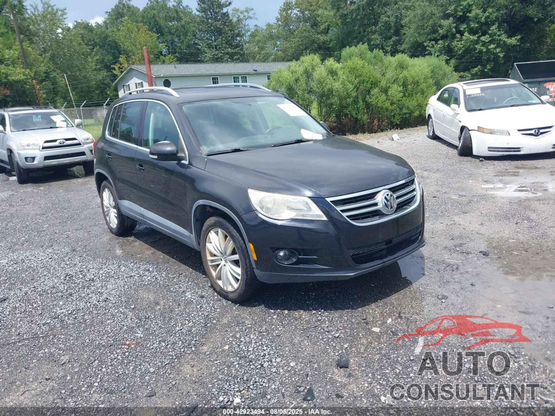 VOLKSWAGEN TIGUAN 2011 - WVGAV7AX2BW549477
