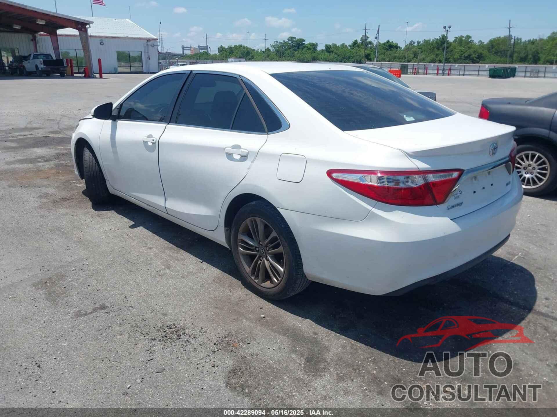 TOYOTA CAMRY 2016 - 4T1BF1FK3GU241944