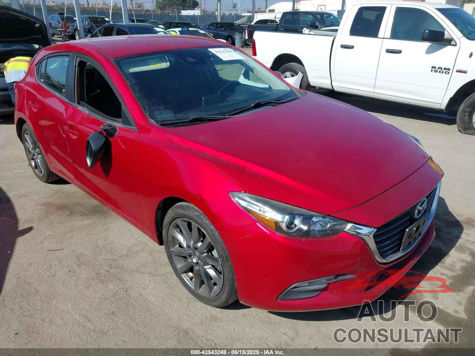 MAZDA MAZDA3 2018 - 3MZBN1L31JM237047