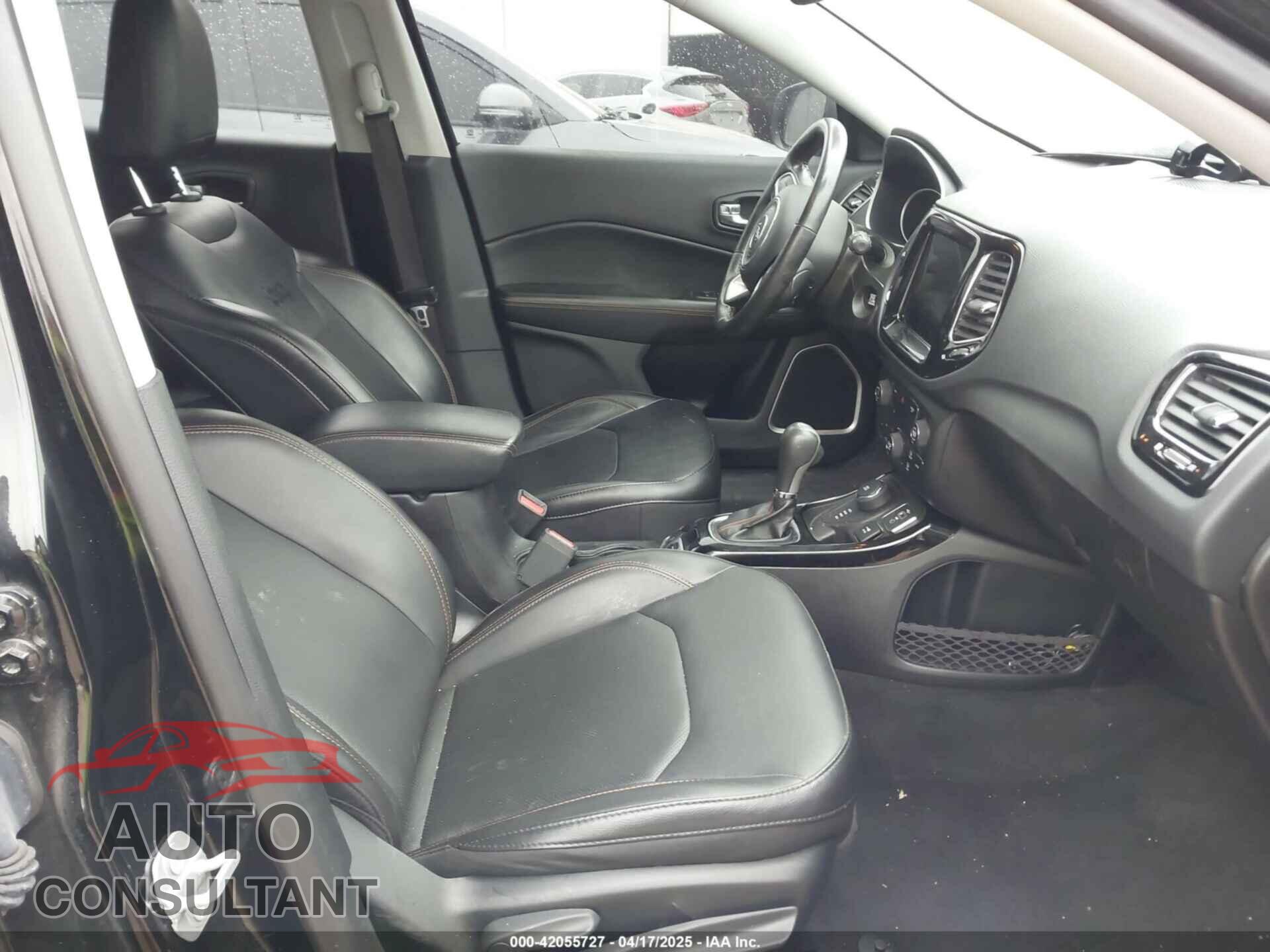 JEEP COMPASS 2020 - 3C4NJDCB0LT128043