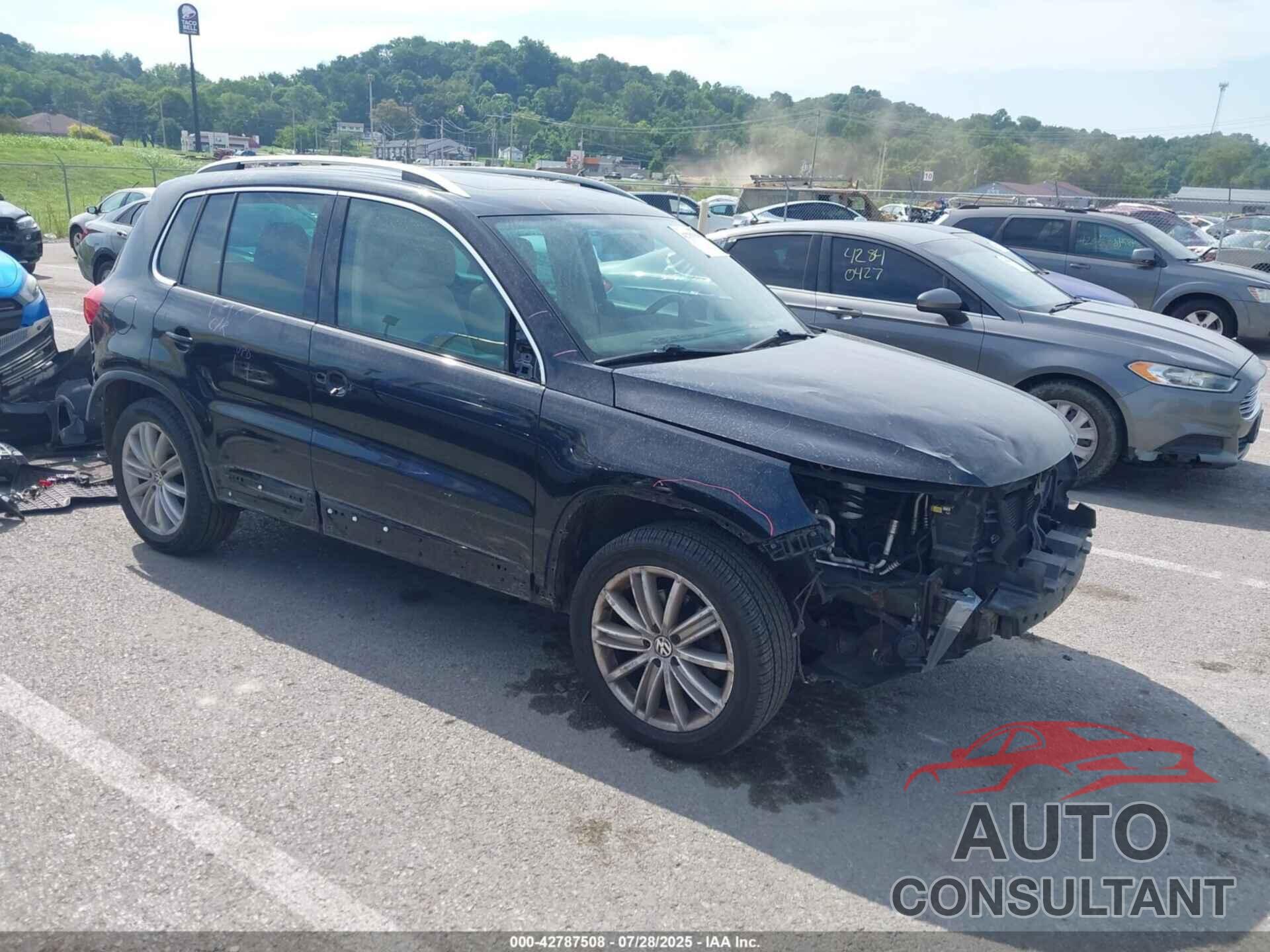 VOLKSWAGEN TIGUAN 2014 - WVGBV3AX8EW562610
