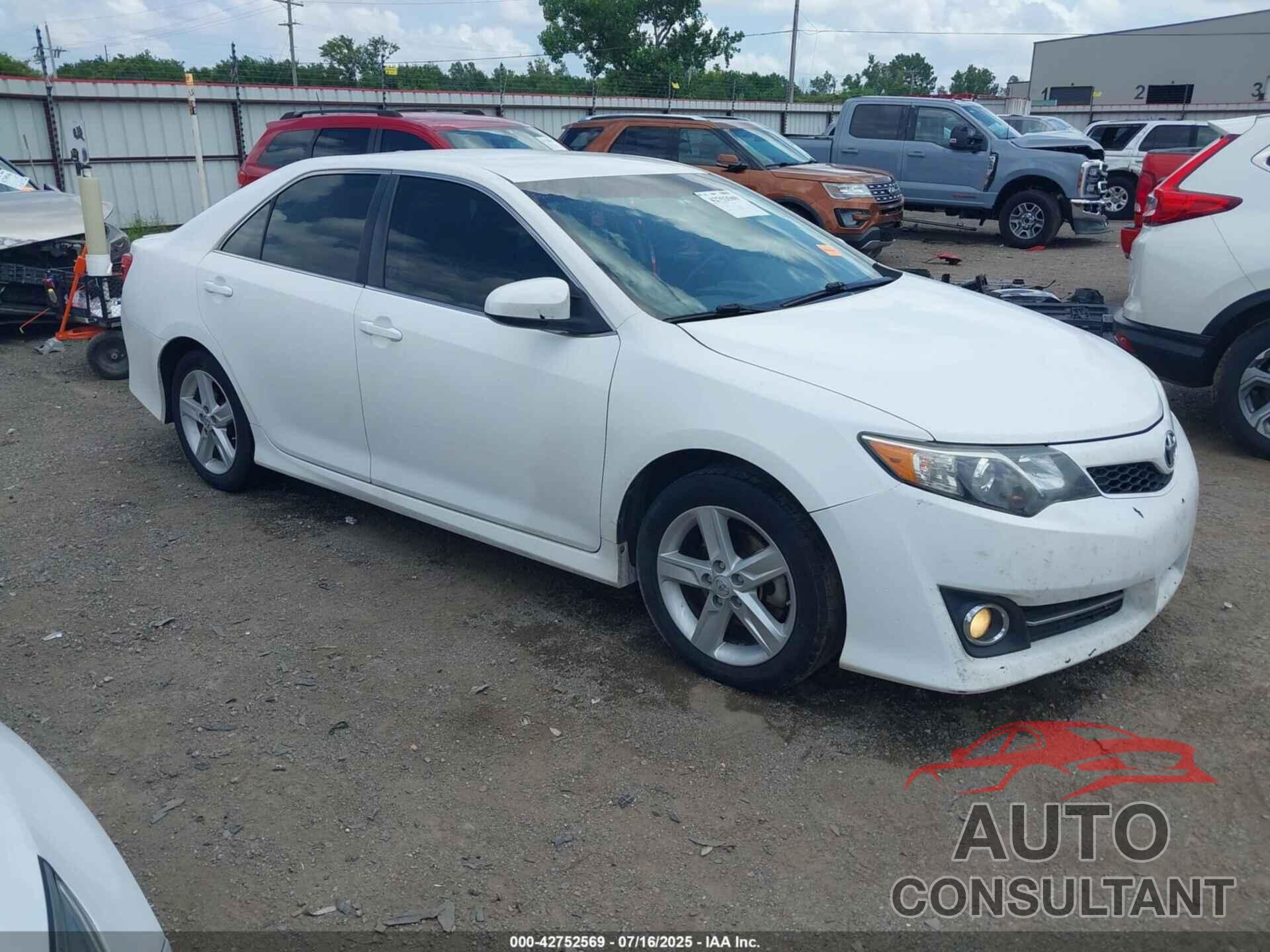 TOYOTA CAMRY 2013 - 4T1BF1FK2DU718388