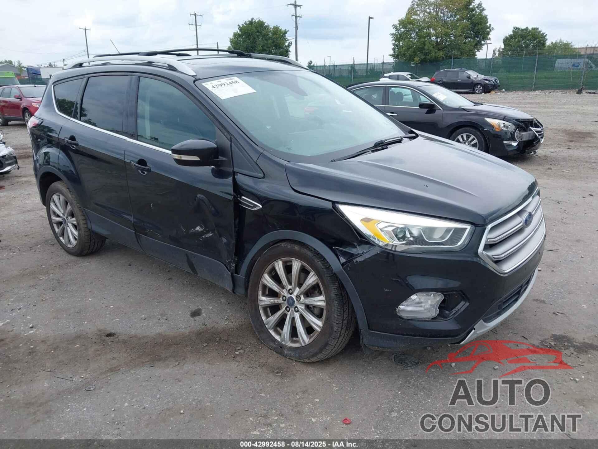 FORD ESCAPE 2017 - 1FMCU9JD1HUC06323