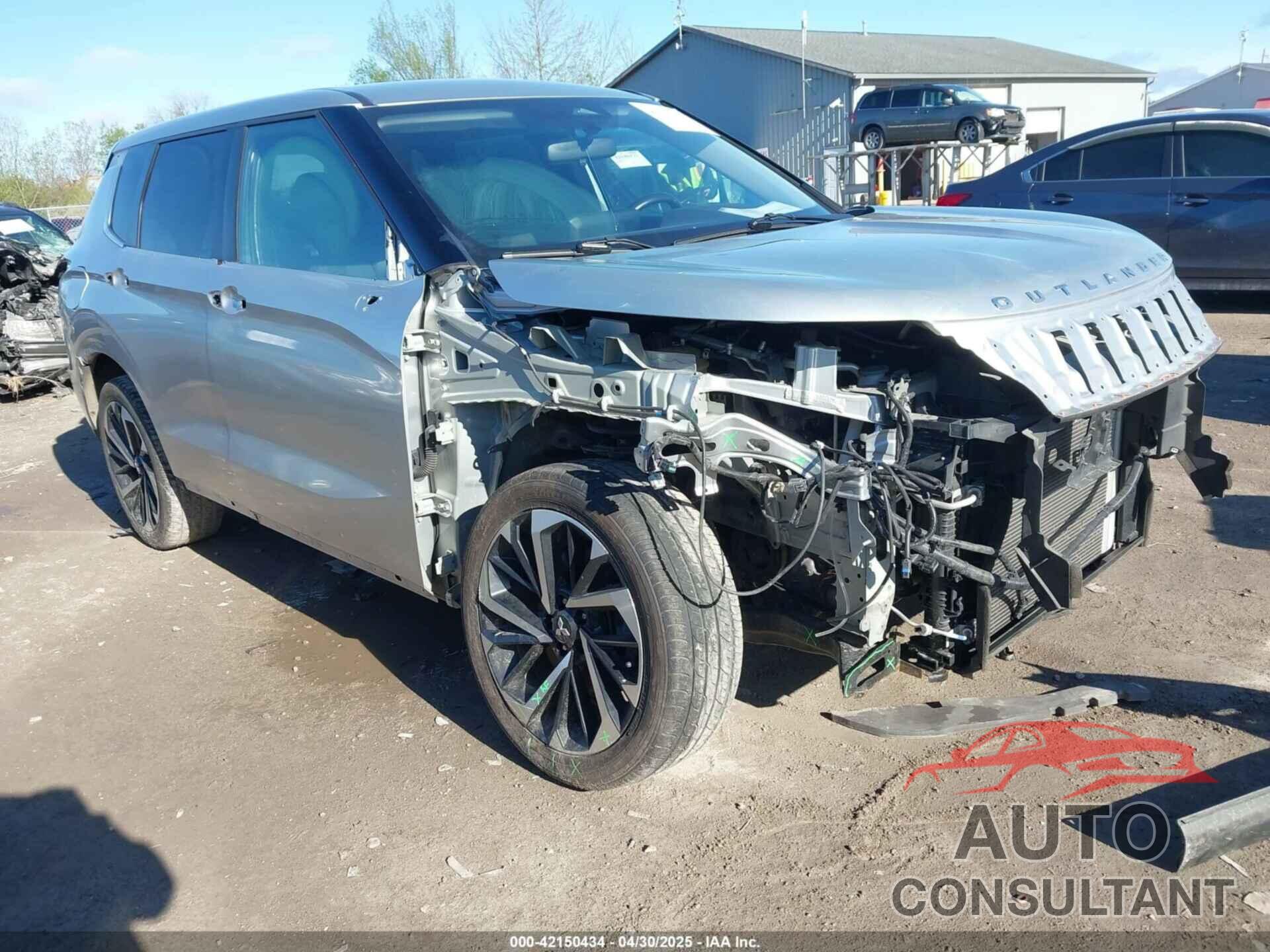 MITSUBISHI OUTLANDER 2022 - JA4J3UA83NZ027438