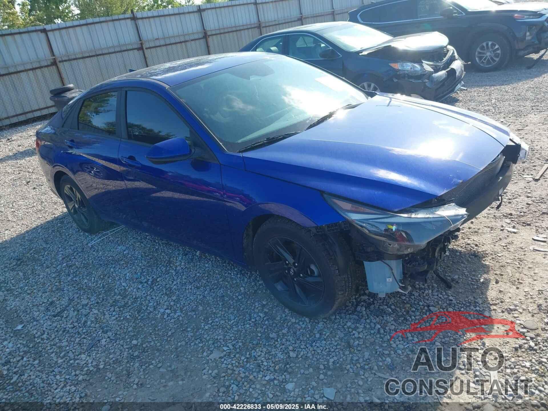 HYUNDAI ELANTRA 2023 - KMHLM4AG3PU404106