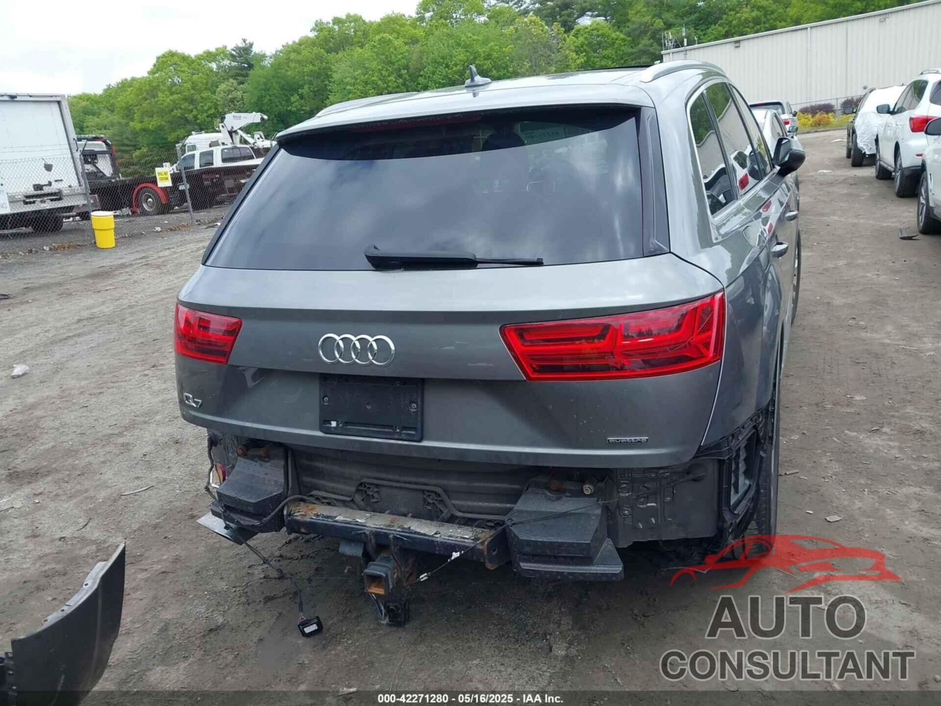 AUDI Q7 2017 - WA1LHAF77HD050327