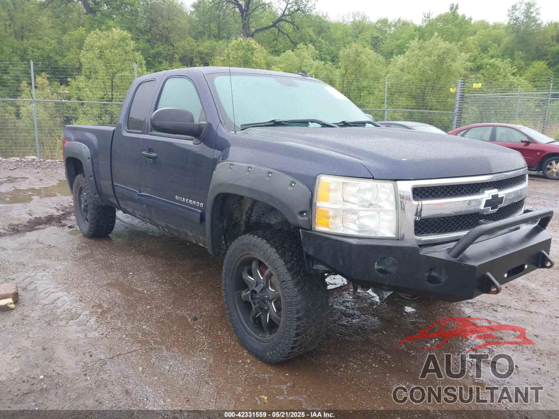 CHEVROLET SILVERADO 1500 2010 - 1GCSKSE30AZ132383