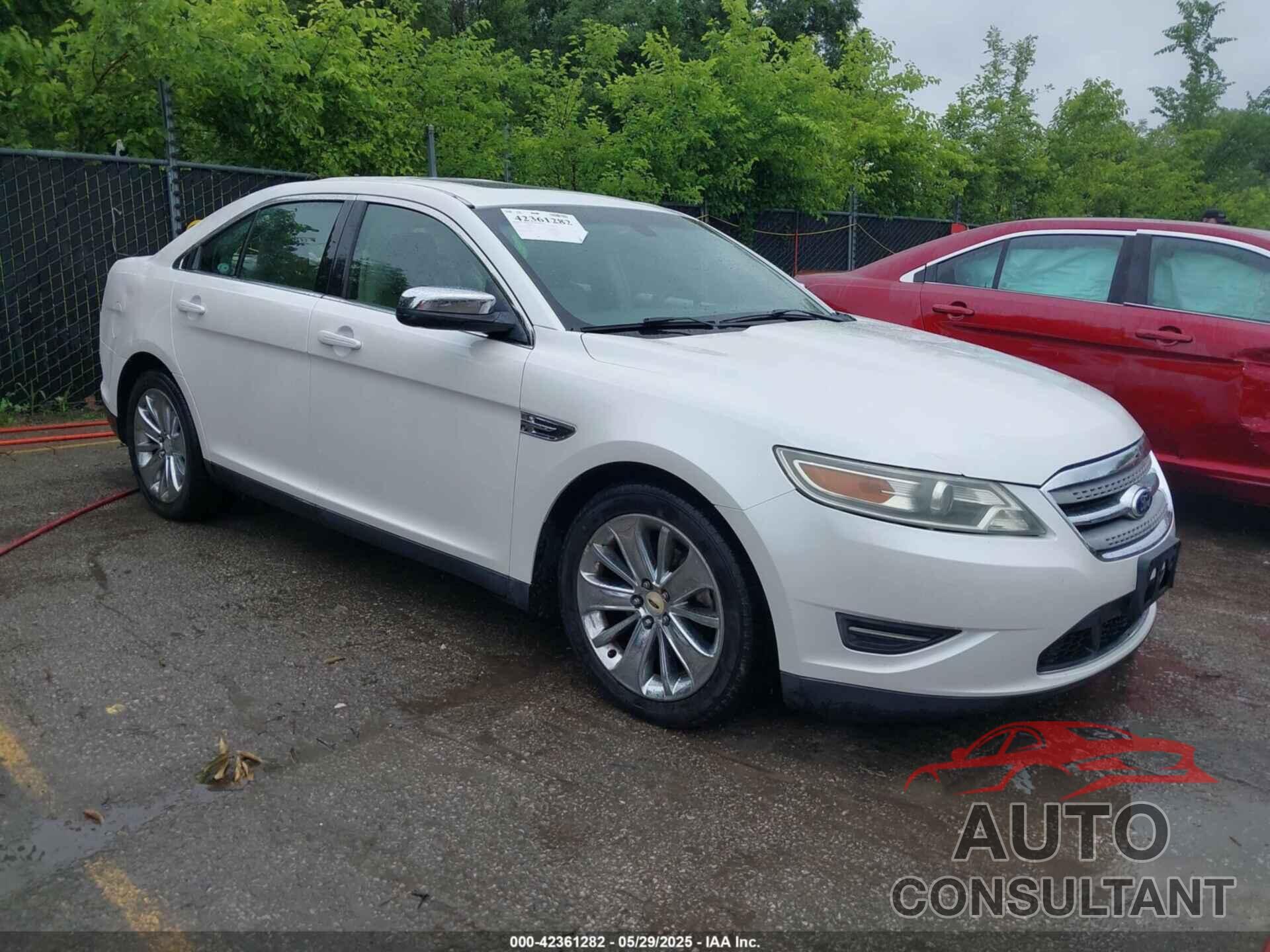 FORD TAURUS 2010 - 1FAHP2FW8AG155559