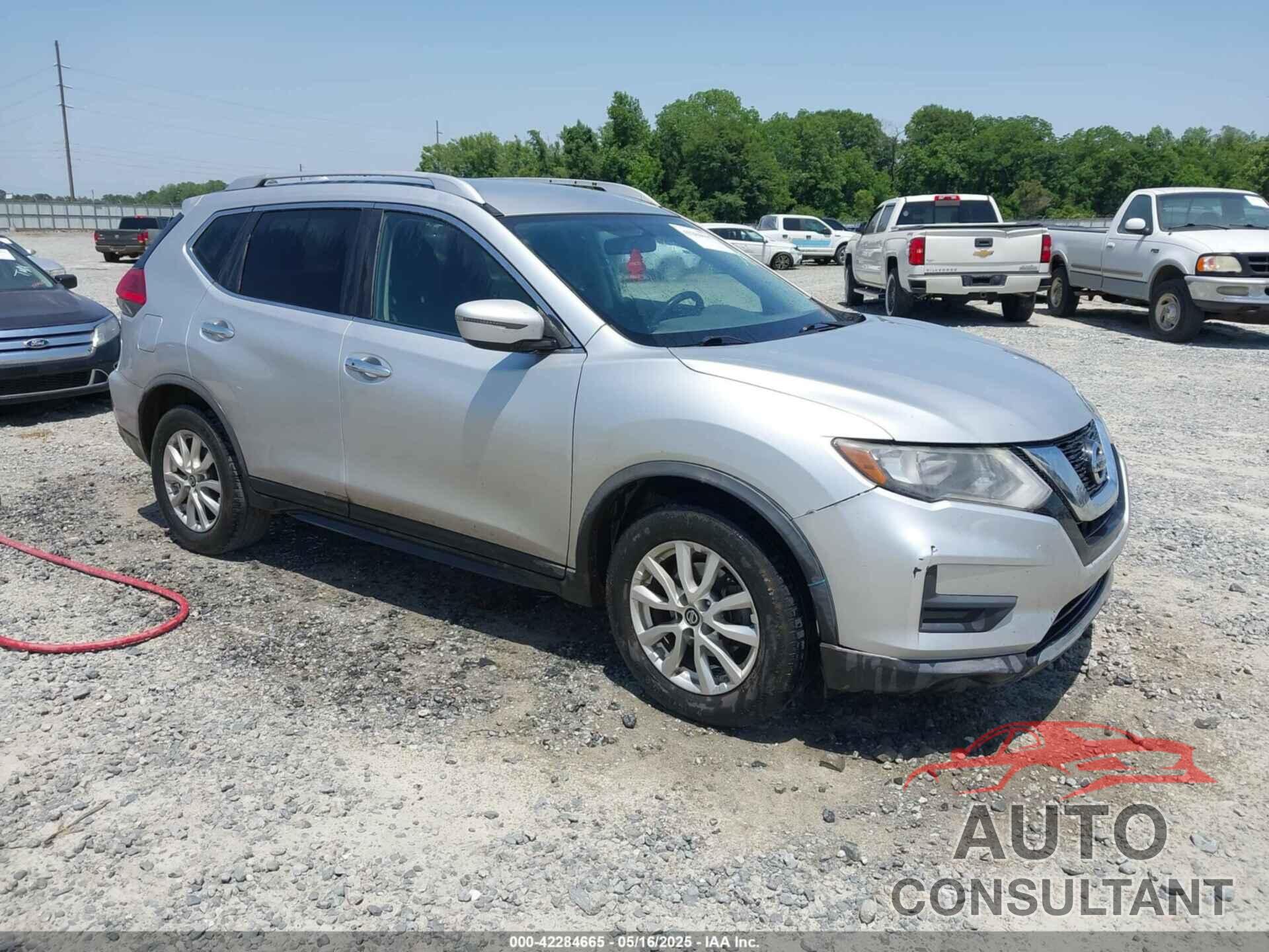 NISSAN ROGUE 2017 - KNMAT2MT7HP536815