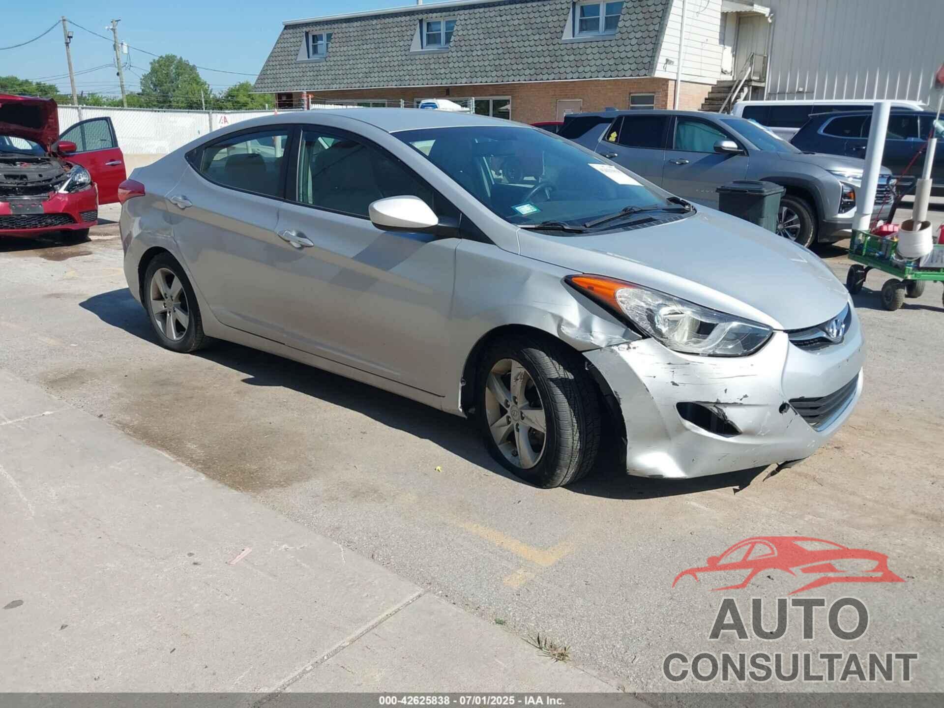 HYUNDAI ELANTRA 2013 - KMHDH4AE0DU892160