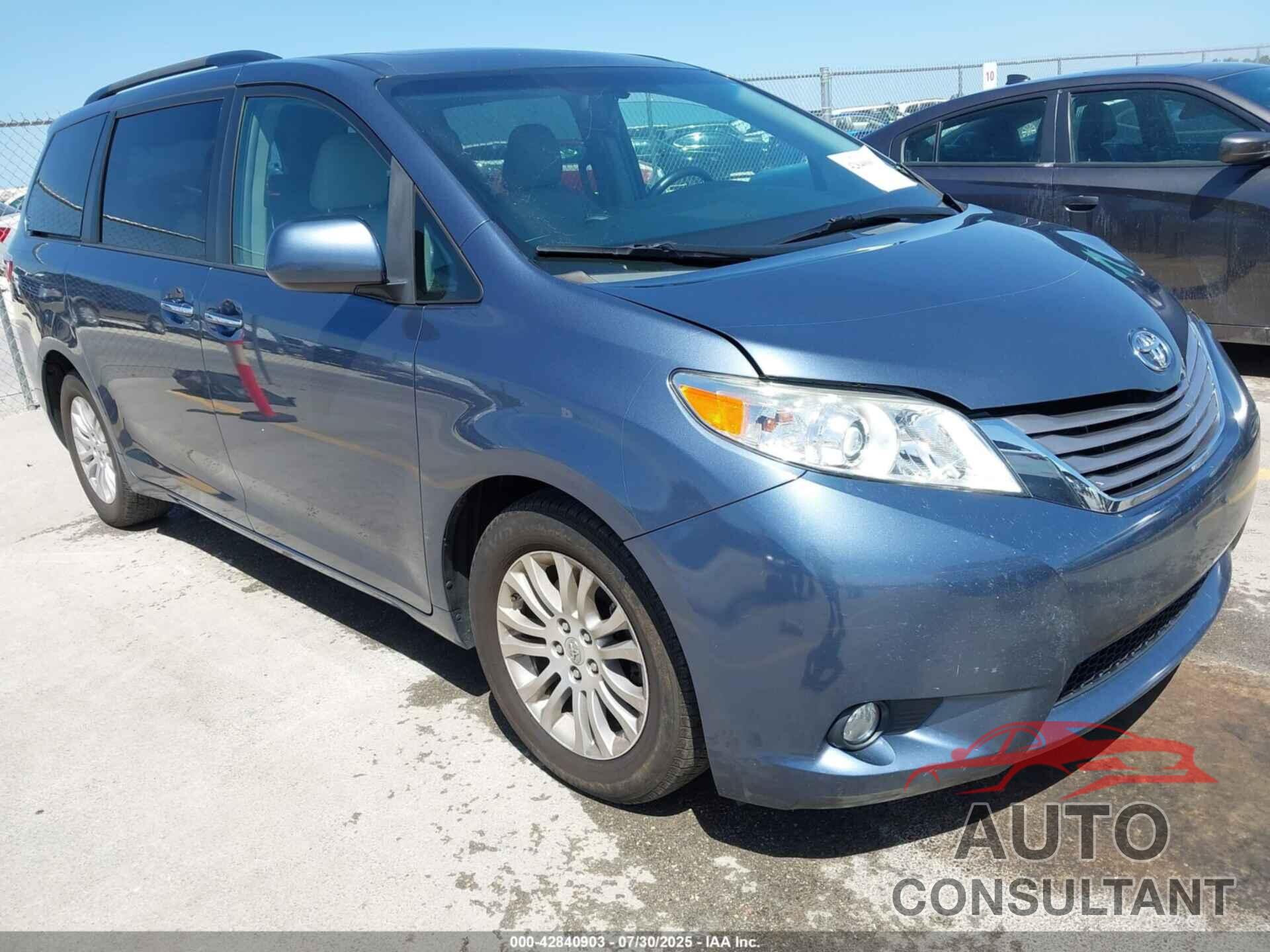 TOYOTA SIENNA 2015 - 5TDYK3DC2FS654958