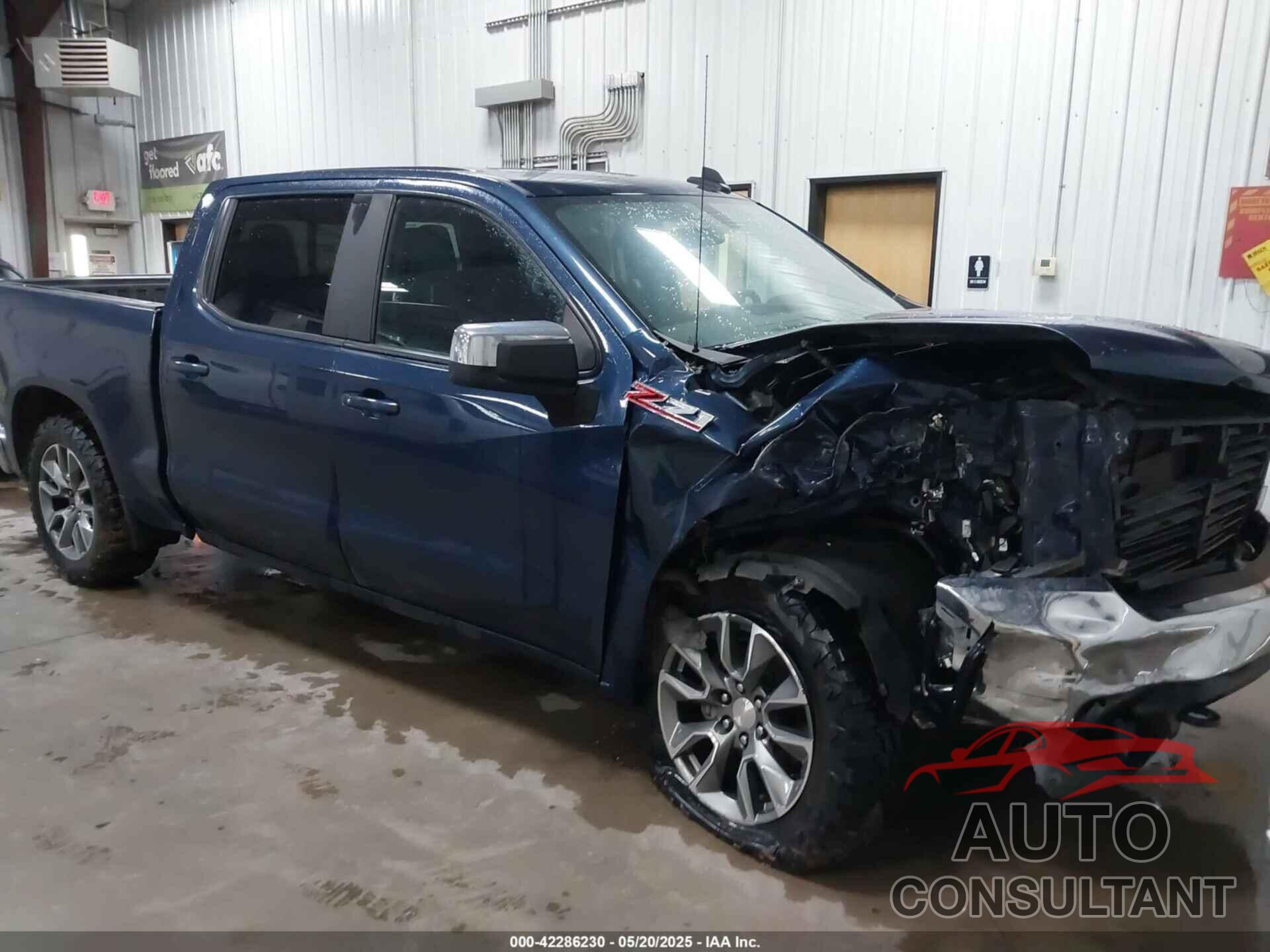 CHEVROLET SILVERADO 1500 2021 - 1GCUYDED5MZ228297