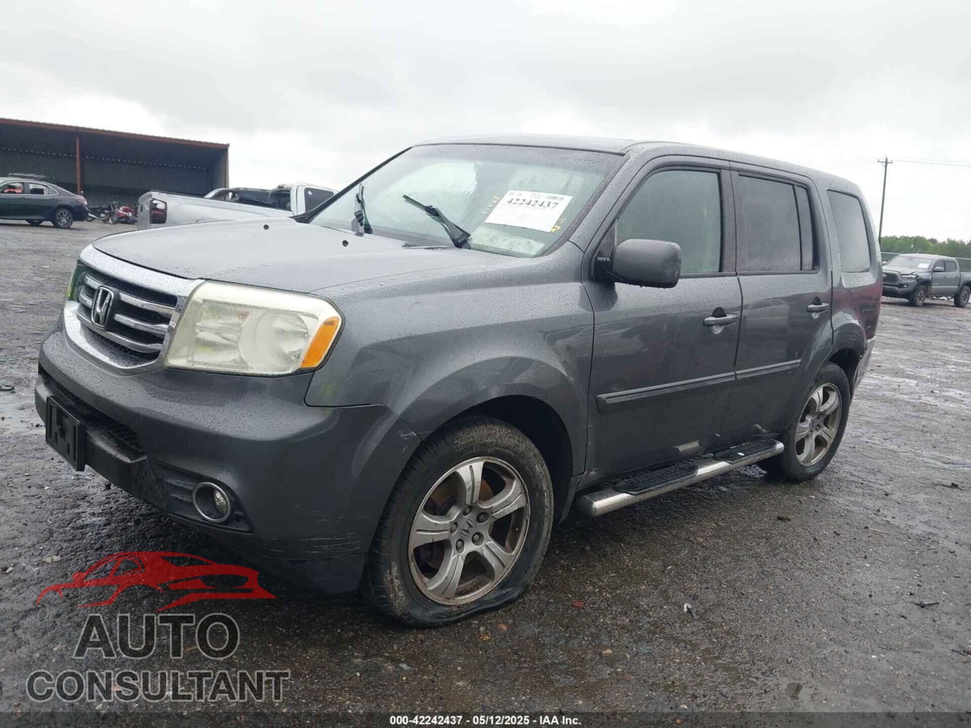 HONDA PILOT 2013 - 5FNYF4H54DB037617