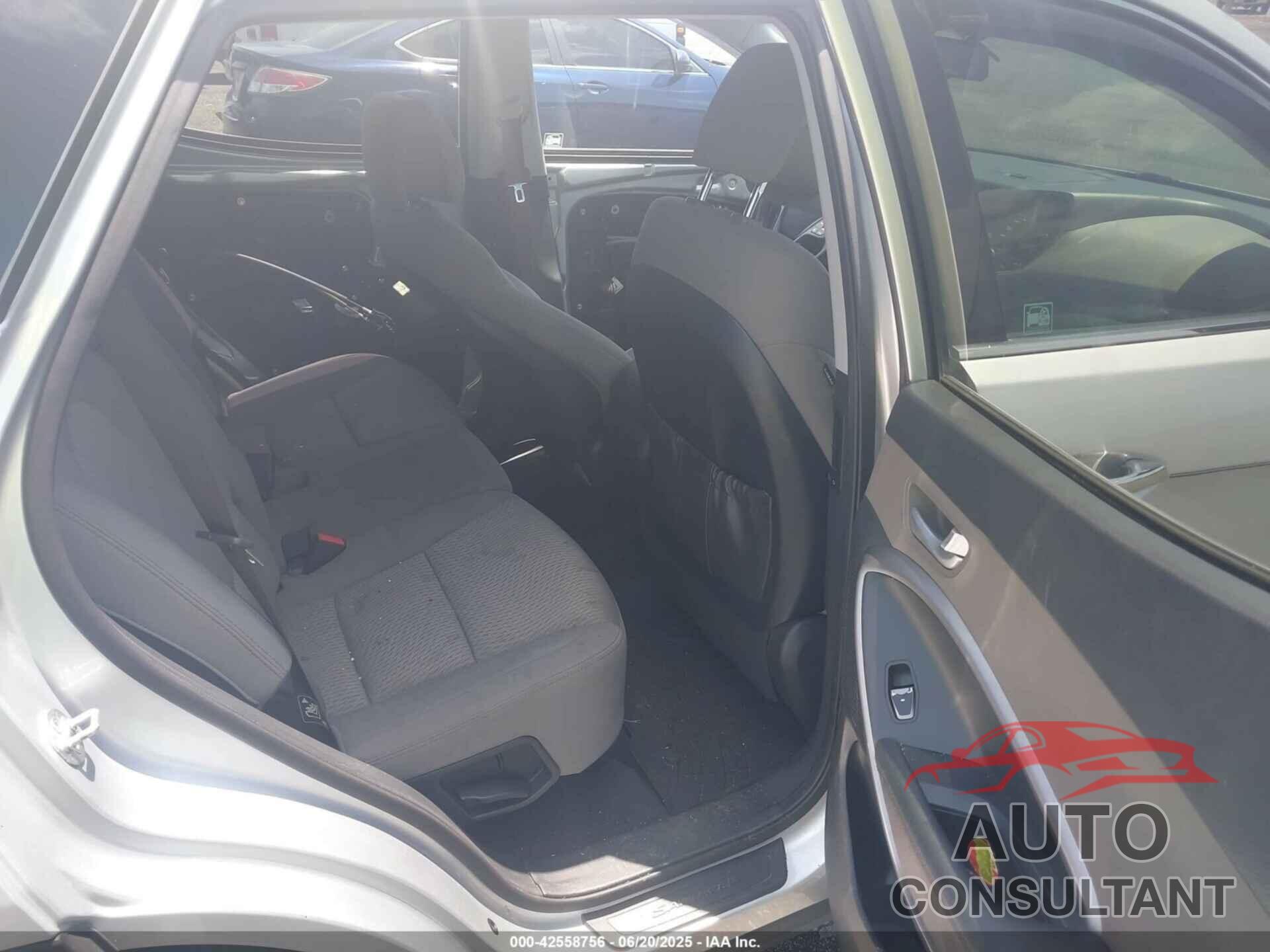 HYUNDAI SANTA FE SPORT 2016 - 5XYZTDLB0GG349134