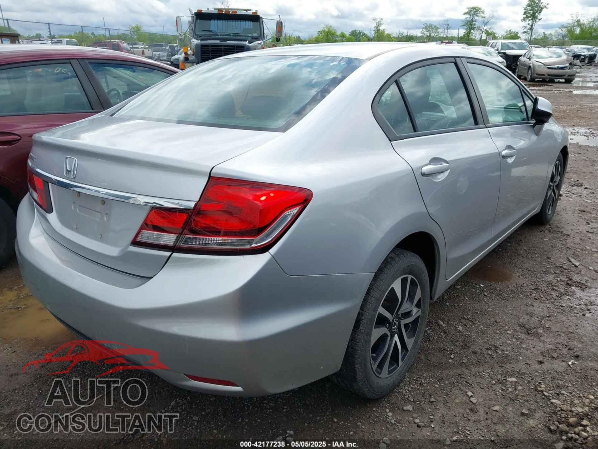 HONDA CIVIC 2013 - 19XFB2F85DE093012