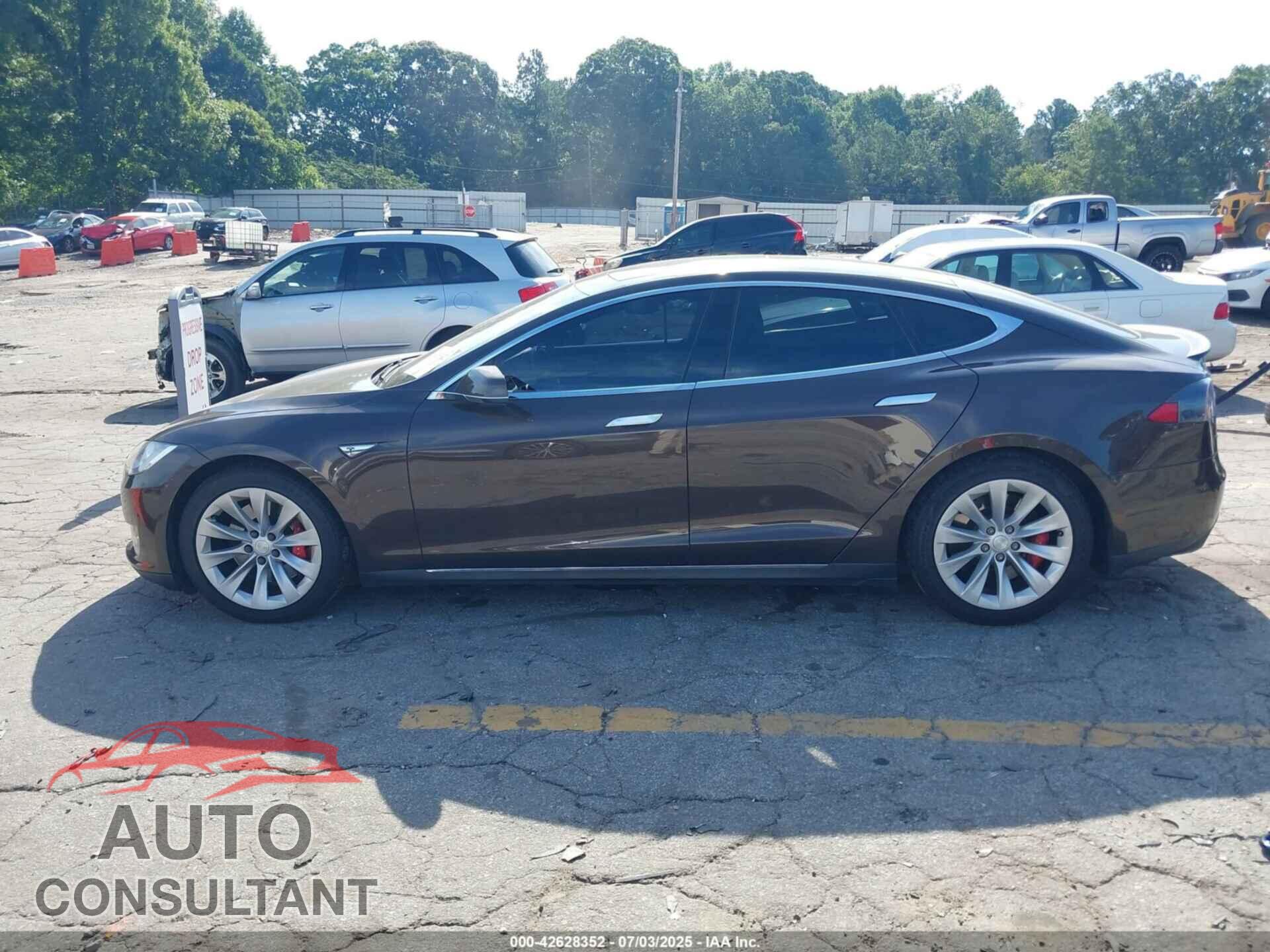 TESLA MODEL S 2013 - 5YJSA1DP4DFP26079