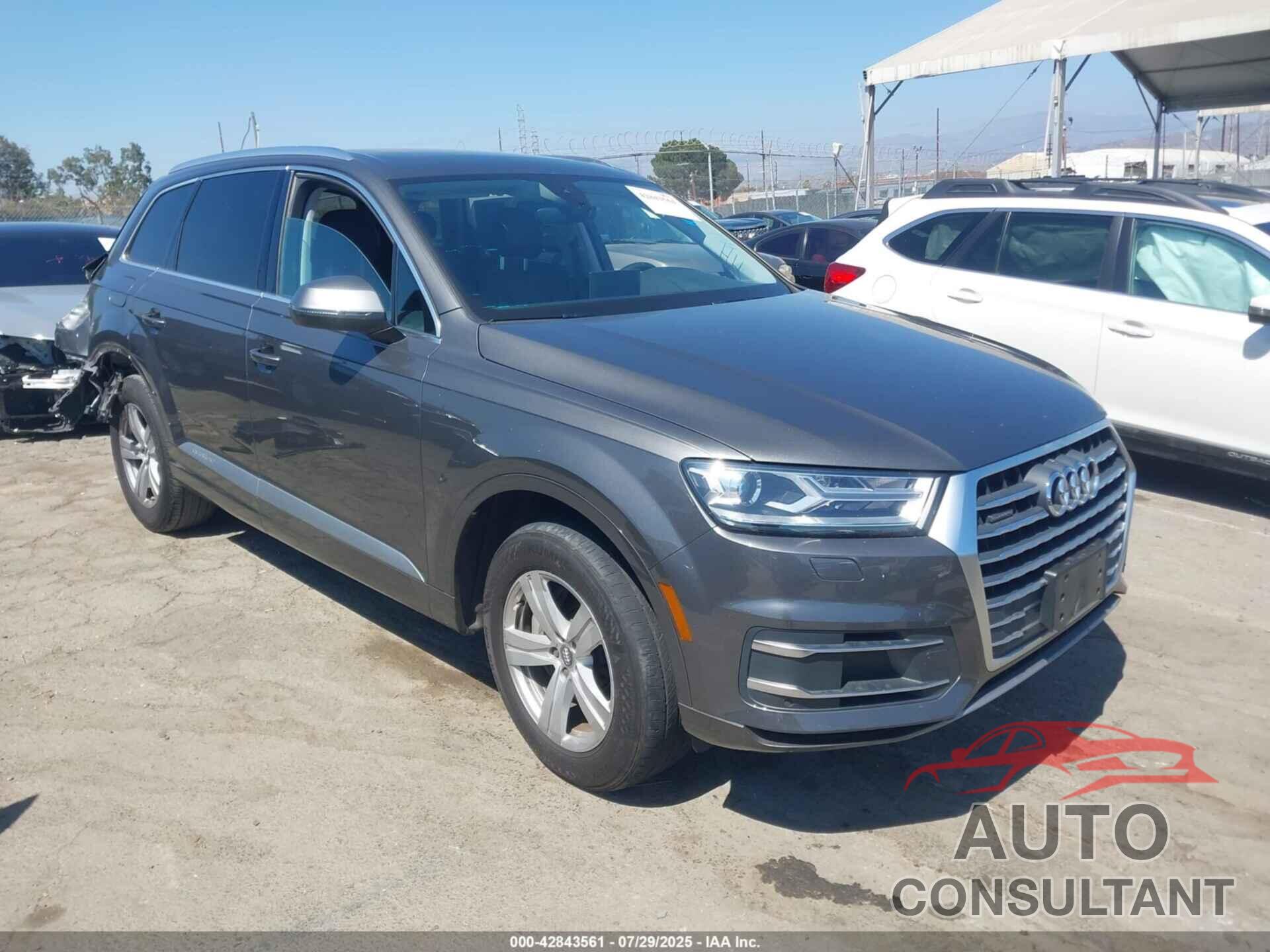 AUDI Q7 2018 - WA1LHAF75JD030244