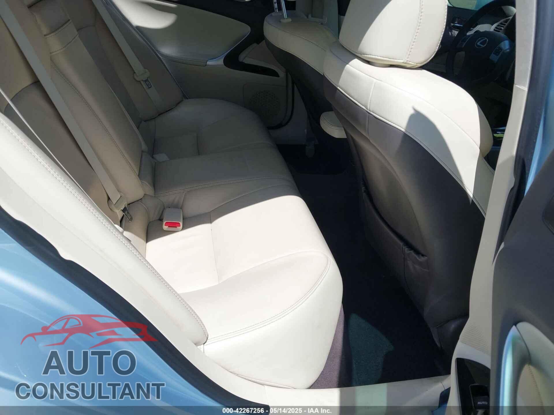 LEXUS IS 250 2011 - JTHBF5C21B2101006