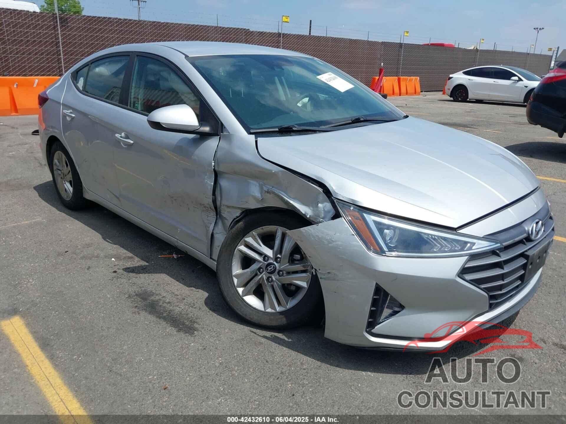HYUNDAI ELANTRA 2019 - 5NPD84LF8KH409192