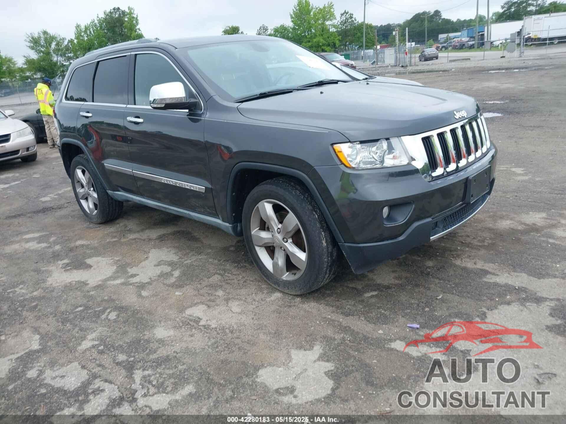 JEEP GRAND CHEROKEE 2011 - 1J4RR5GG0BC715465