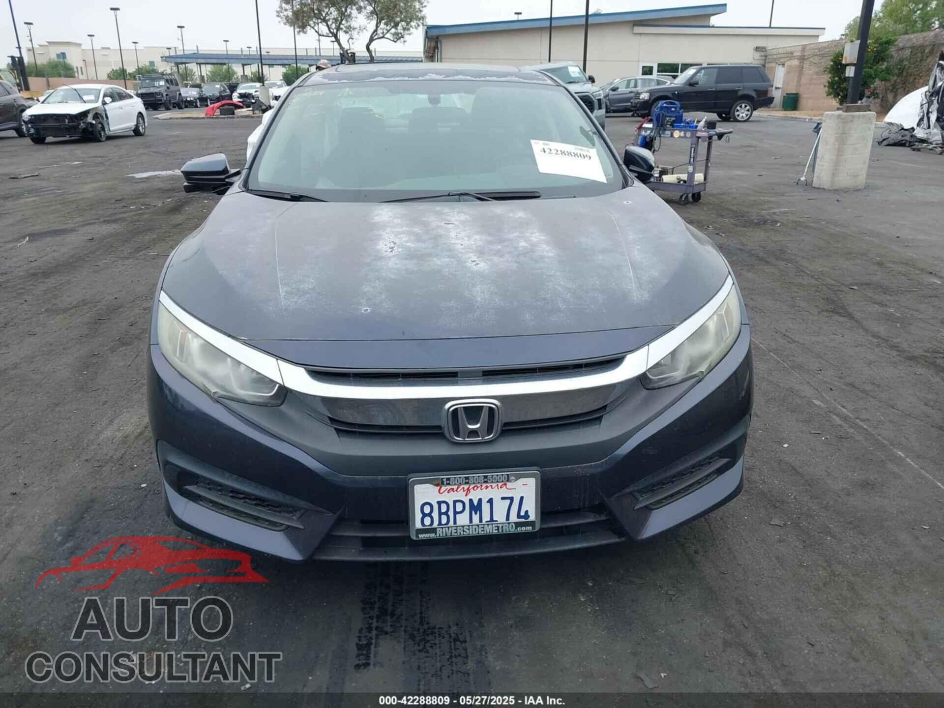 HONDA CIVIC 2018 - 2HGFC2F73JH516112
