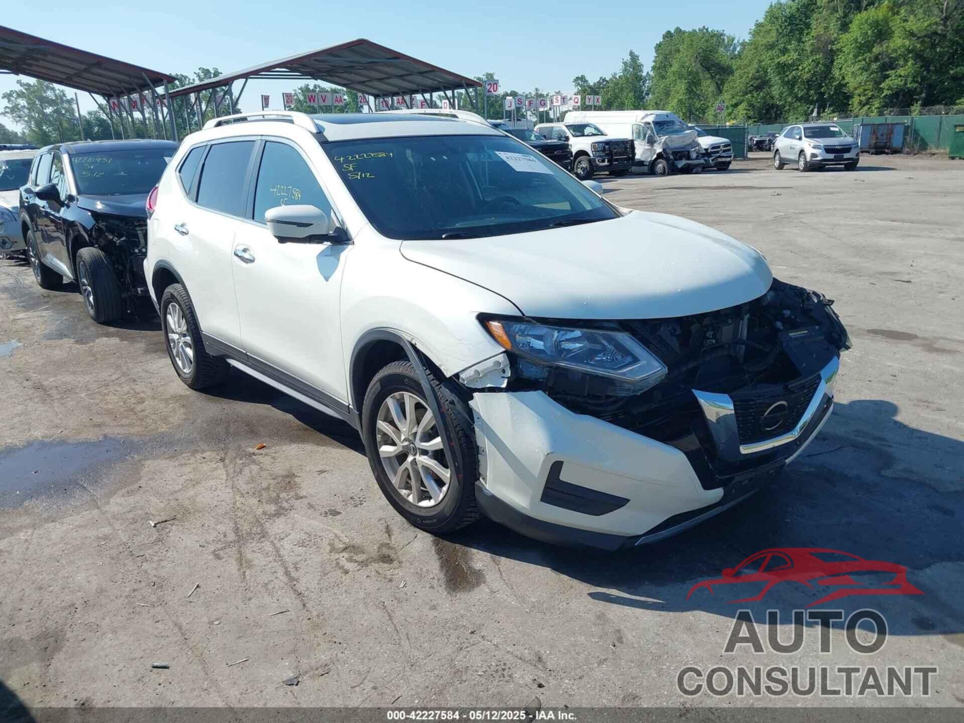 NISSAN ROGUE 2017 - 5N1AT2MV3HC882008