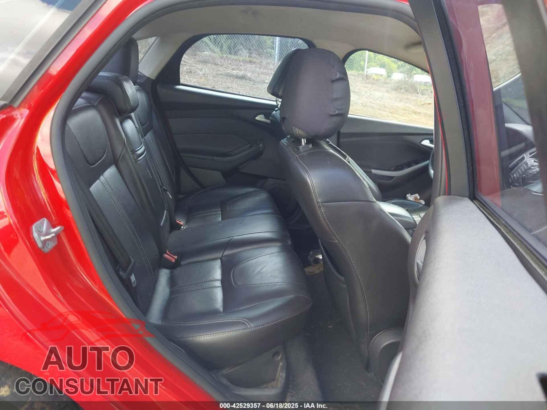FORD FOCUS 2013 - 1FADP3F23DL291062