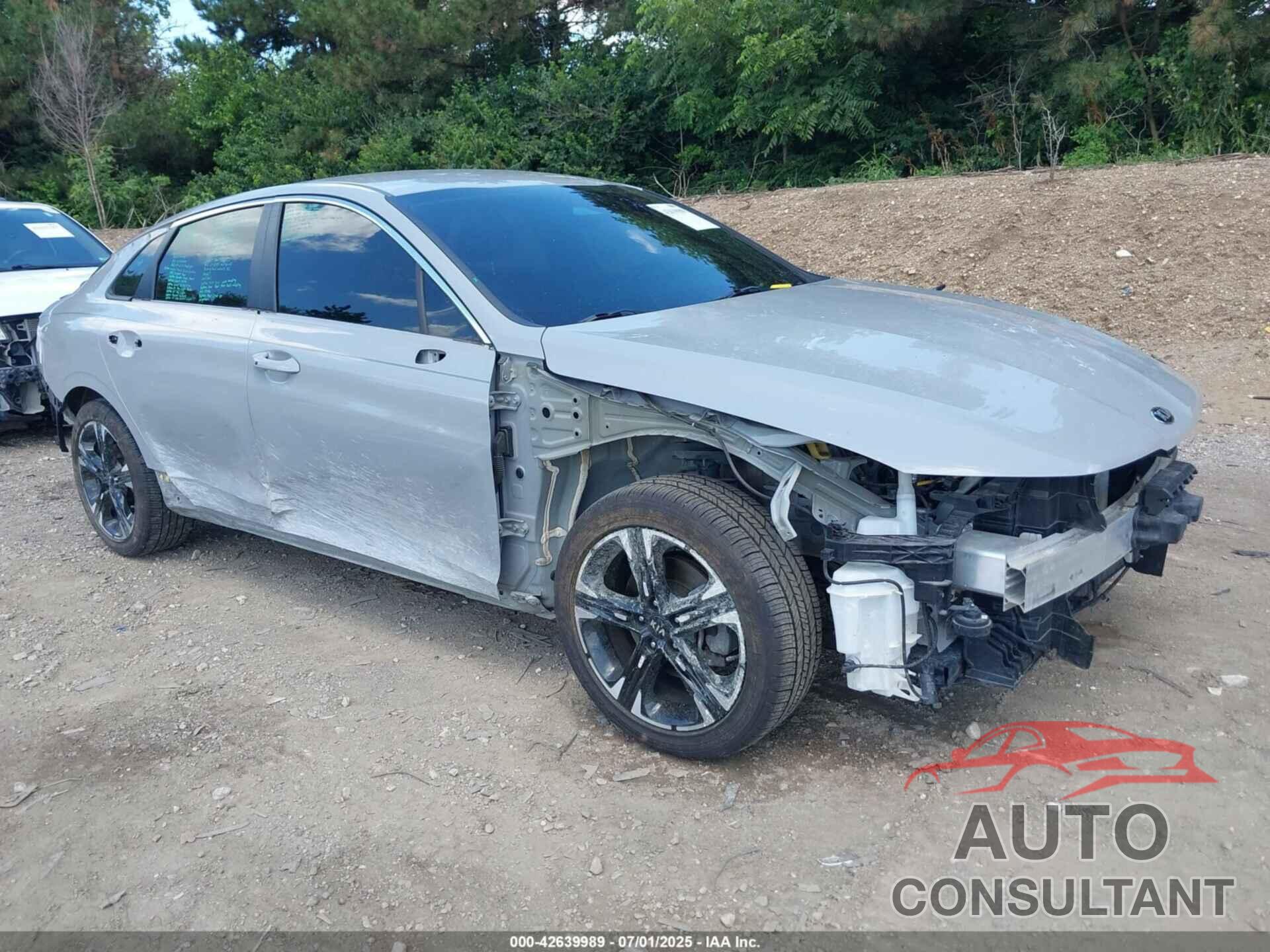 KIA K5 2021 - 5XXG64J25MG059165