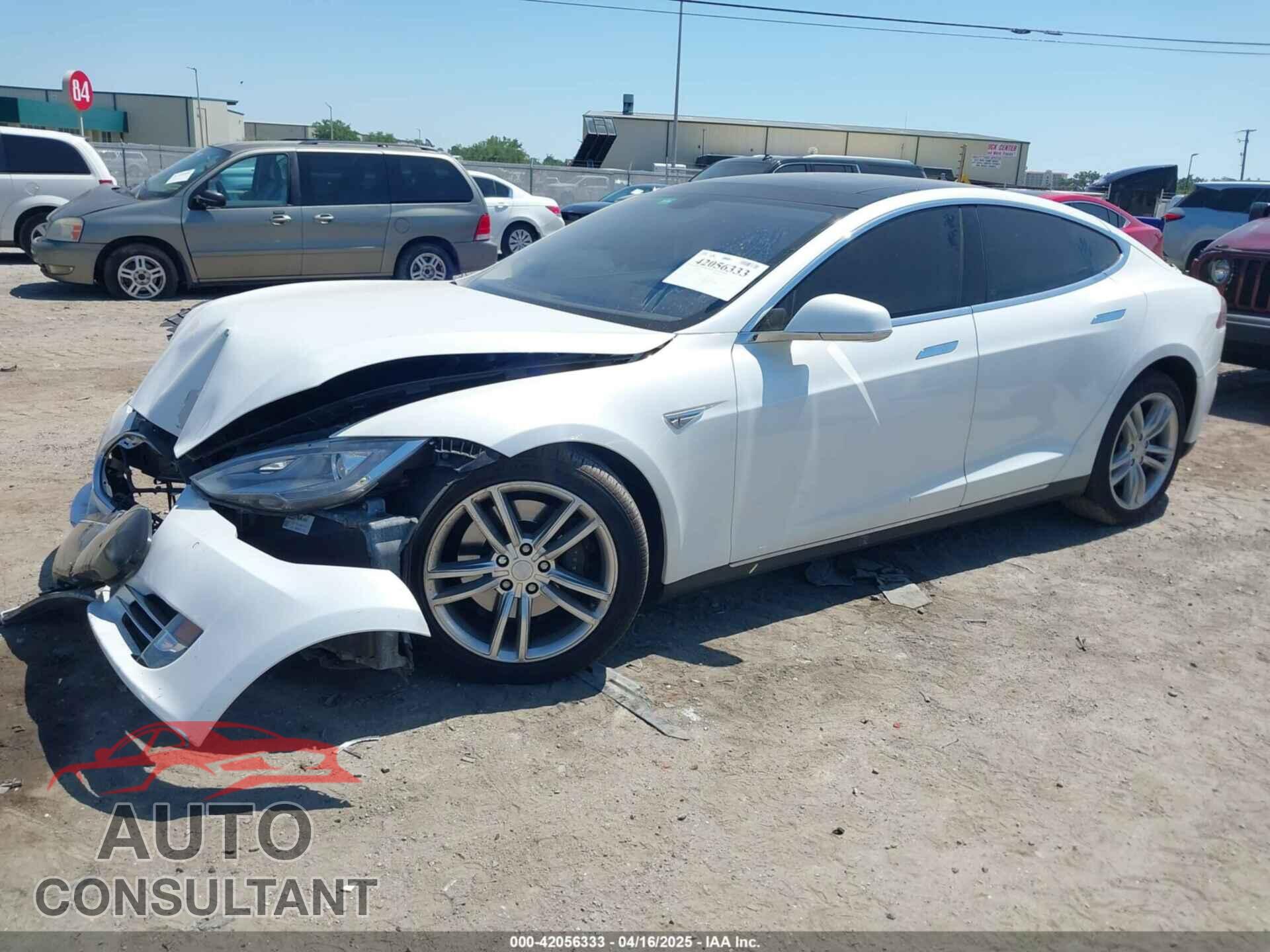 TESLA MODEL S 2013 - 5YJSA1CN2DFP26615