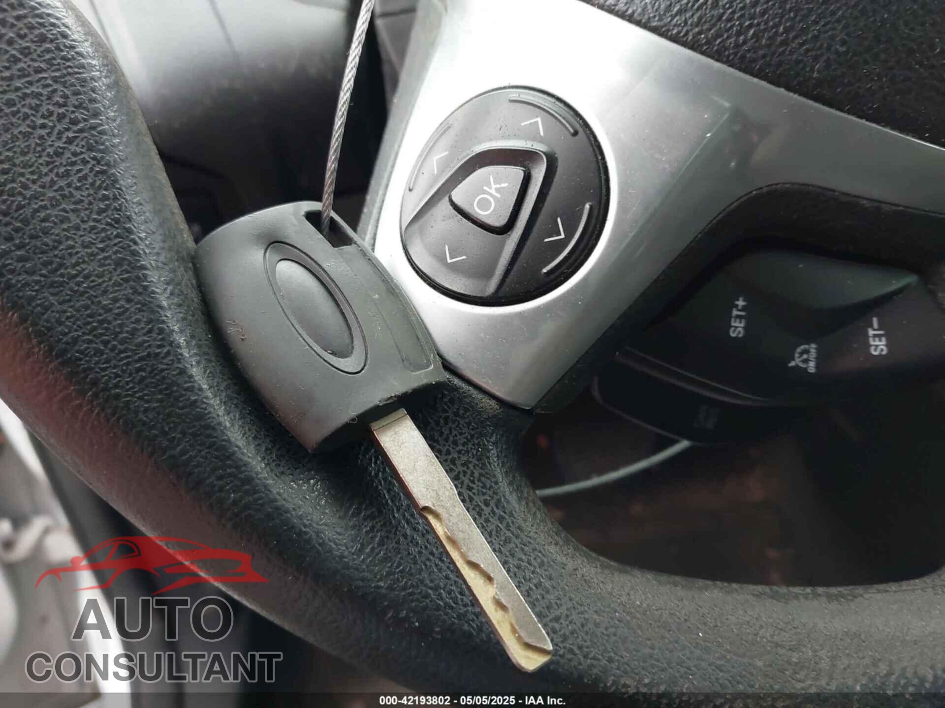 FORD FOCUS 2014 - 1FADP3K25EL140375