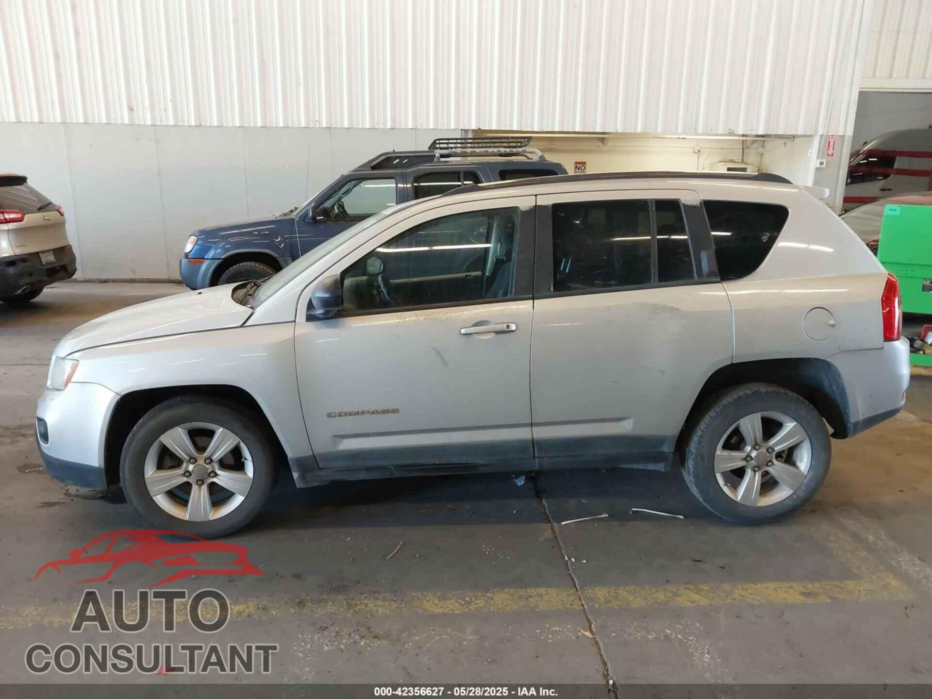 JEEP COMPASS 2011 - 1J4NF1FBXBD210713