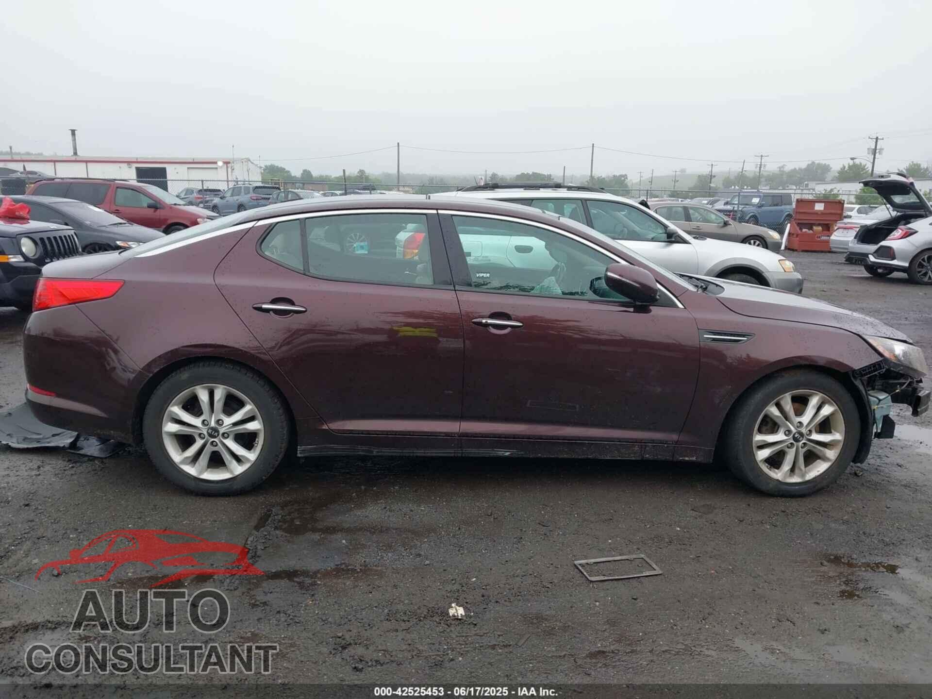 KIA OPTIMA 2011 - KNAGN4A71B5097005