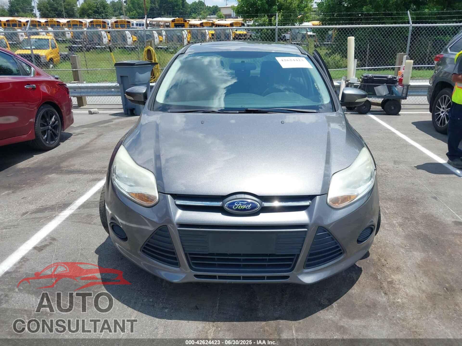 FORD FOCUS 2014 - 1FADP3F2XEL425972