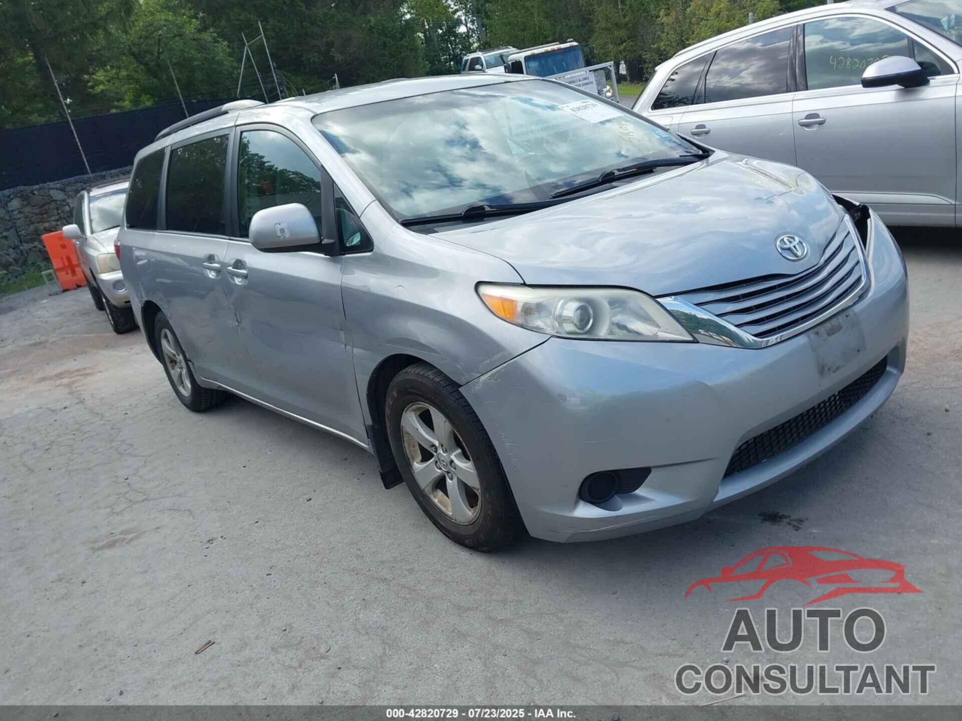 TOYOTA SIENNA 2015 - 5TDKK3DC9FS636740