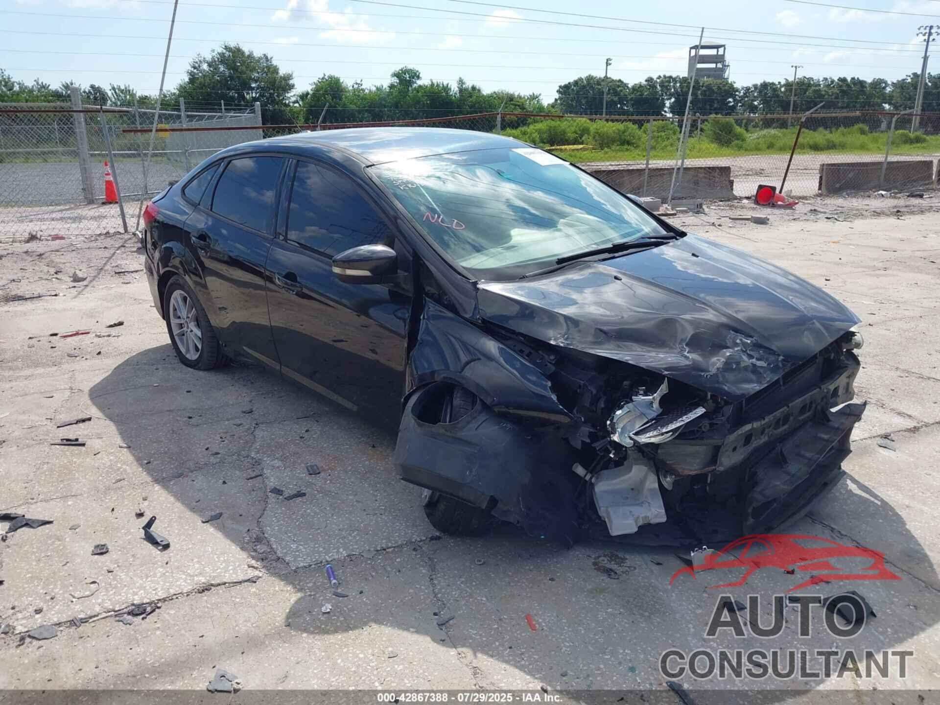 FORD FOCUS 2015 - 1FADP3F26FL329970