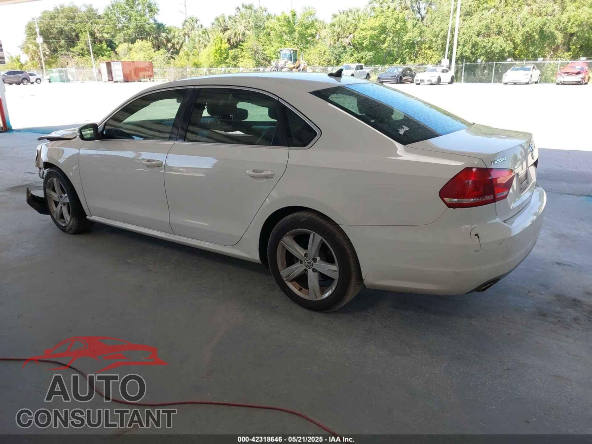VOLKSWAGEN PASSAT 2013 - 1VWBP7A39DC114411