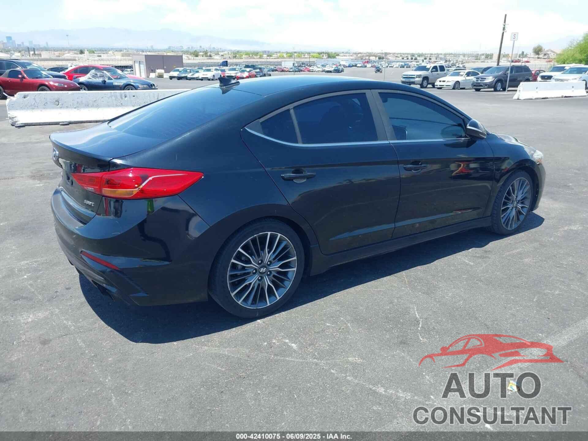 HYUNDAI ELANTRA 2017 - KMHD04LB7HU348982