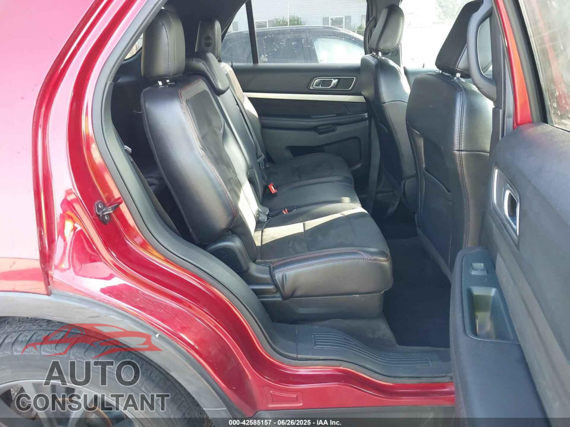FORD EXPLORER 2018 - 1FM5K7D88JGB99313