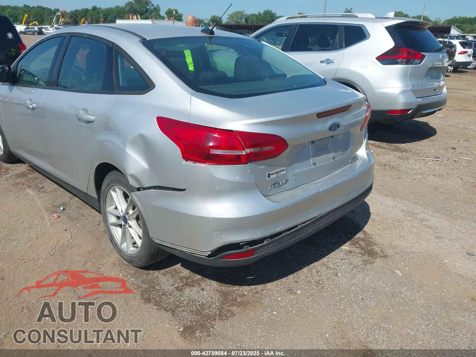 FORD FOCUS 2015 - 1FADP3F25FL317440