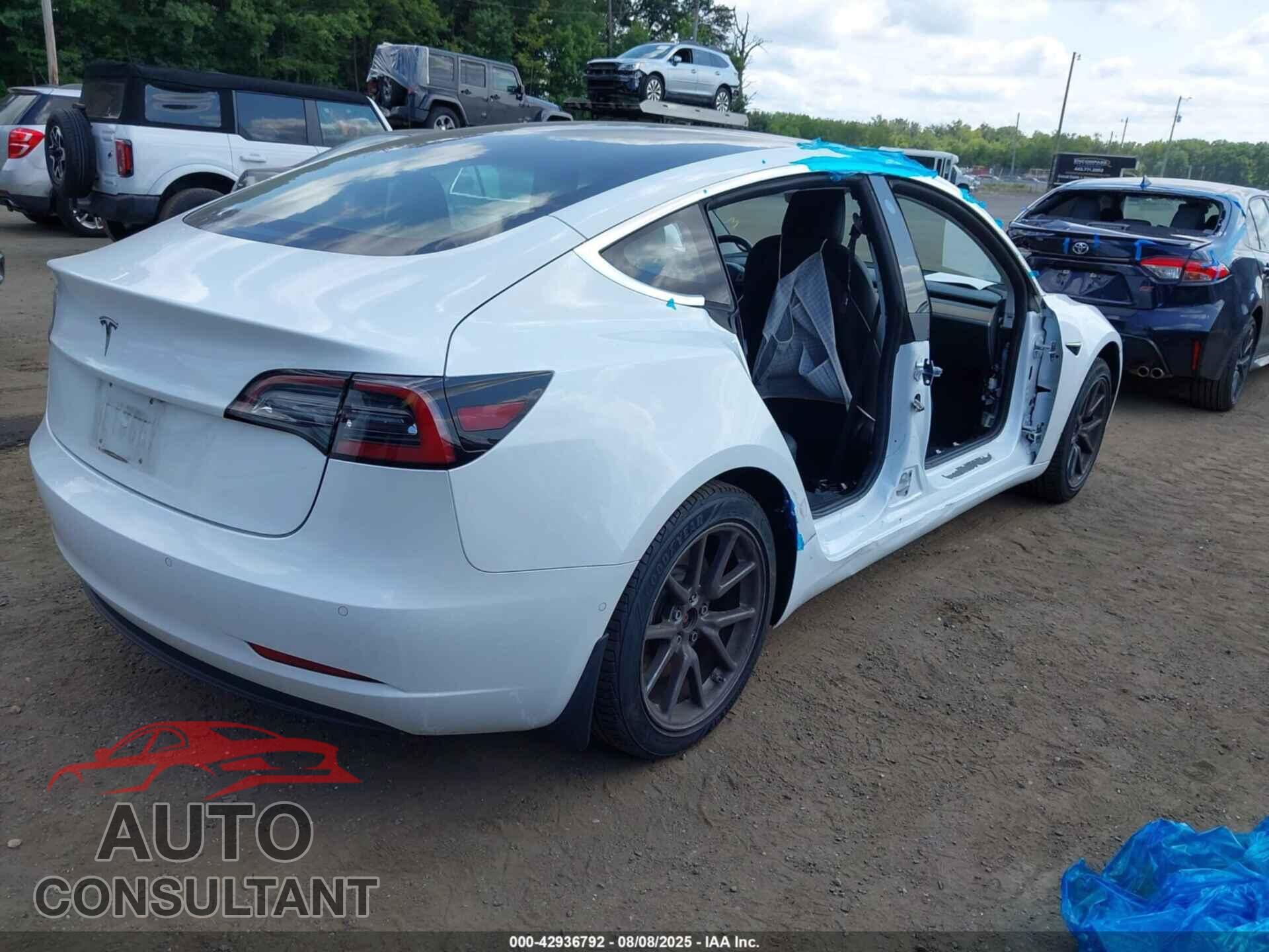 TESLA MODEL 3 2018 - 5YJ3E1EA9JF098728