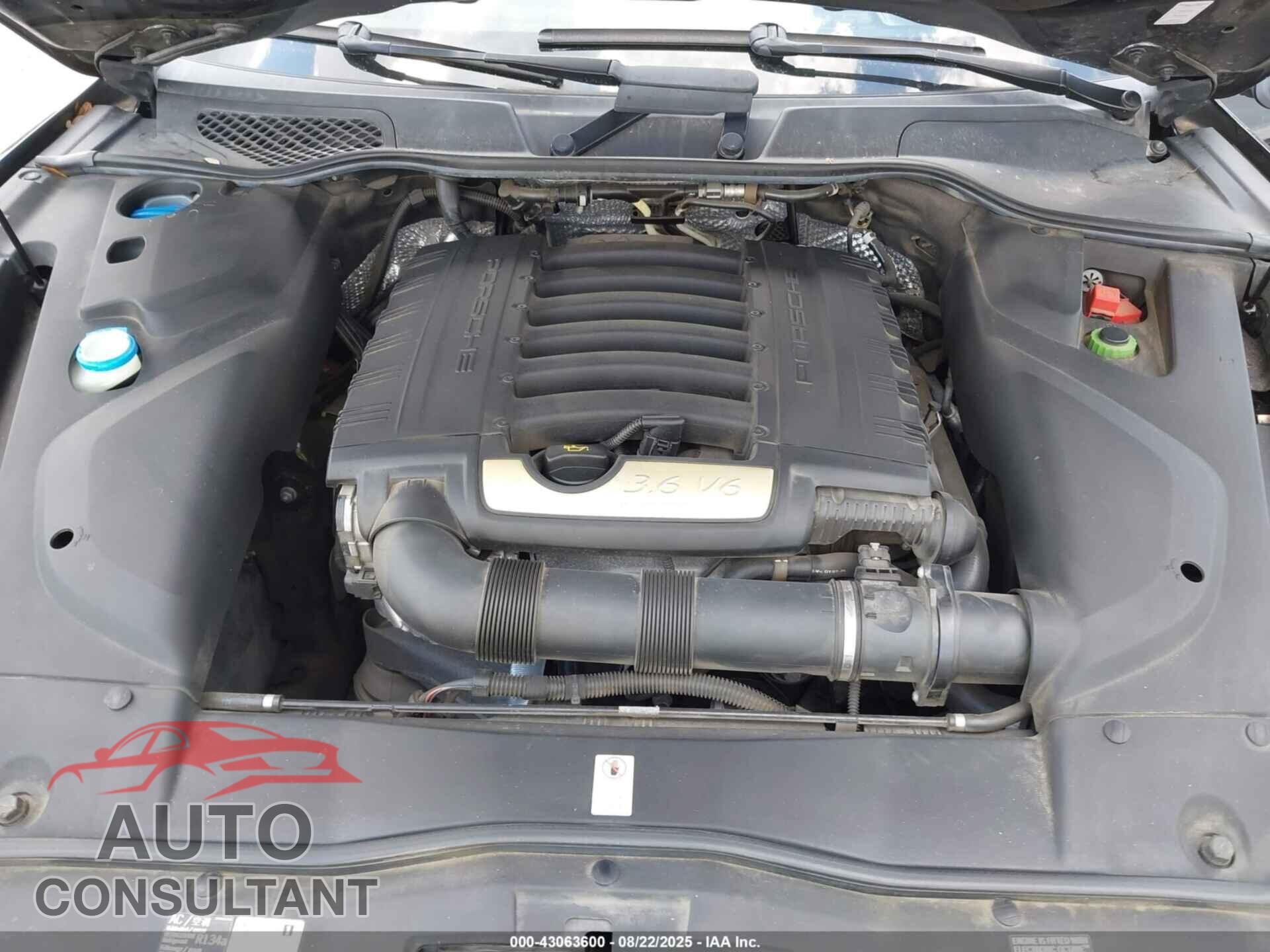 PORSCHE CAYENNE 2016 - WP1AA2A21GLA10847