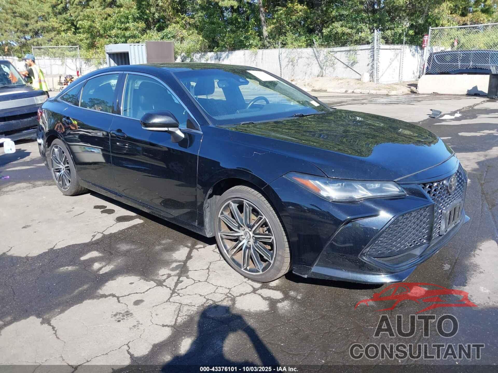 TOYOTA AVALON 2019 - 4T1BZ1FB8KU002163