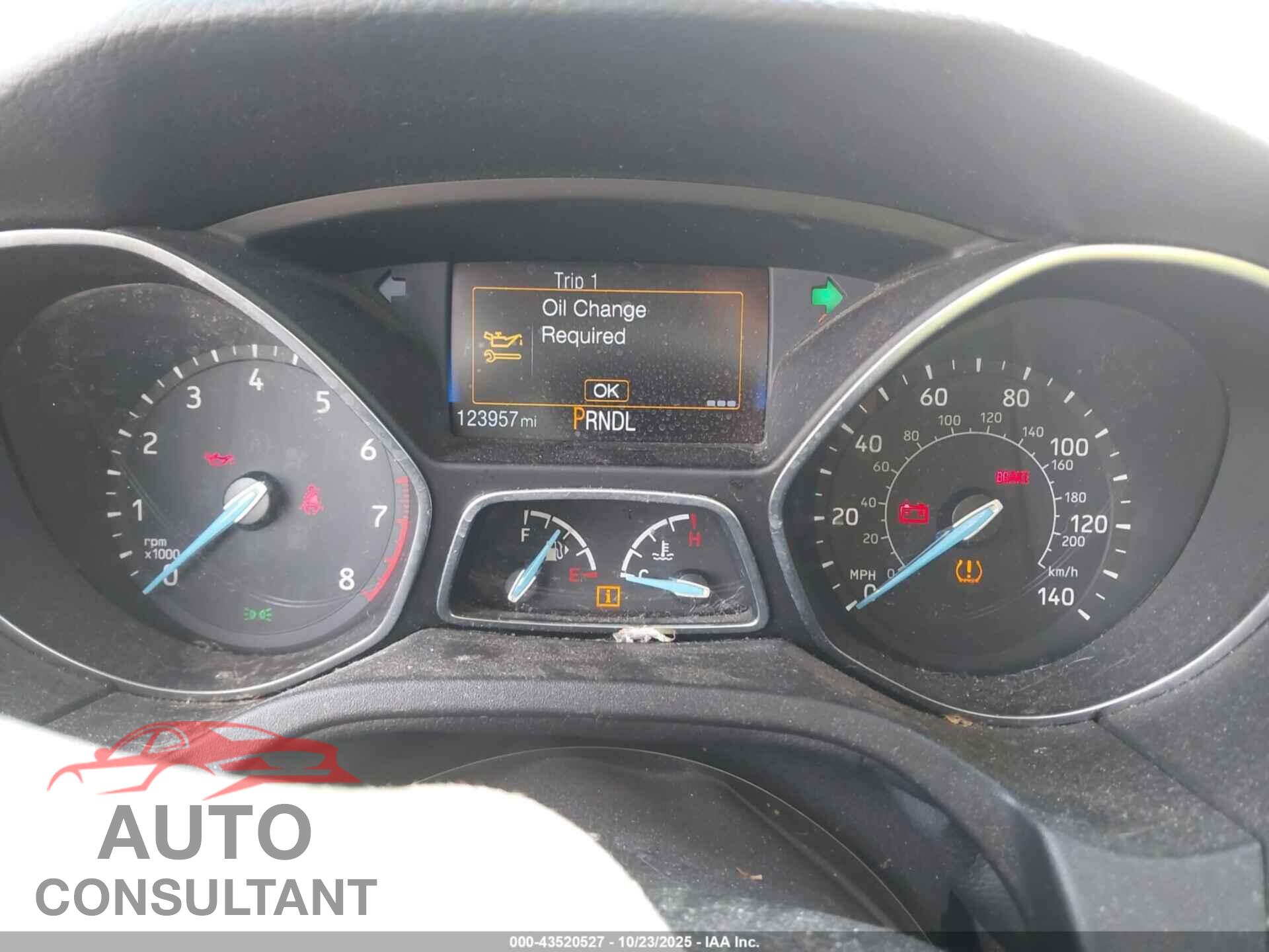 FORD FOCUS 2017 - 1FADP3E22HL277645